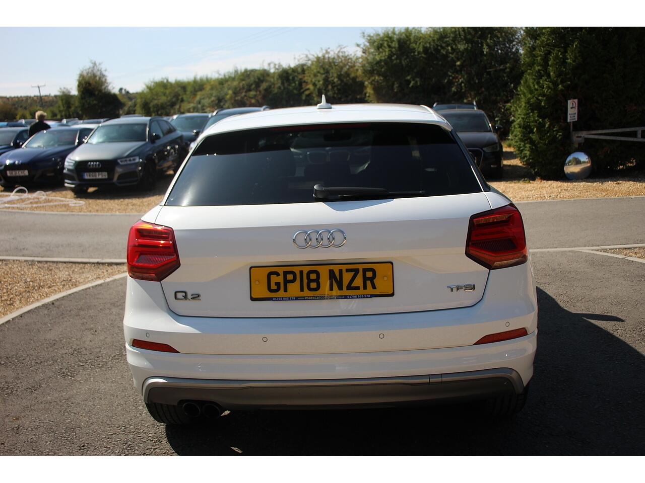 Audi Q2 view 11