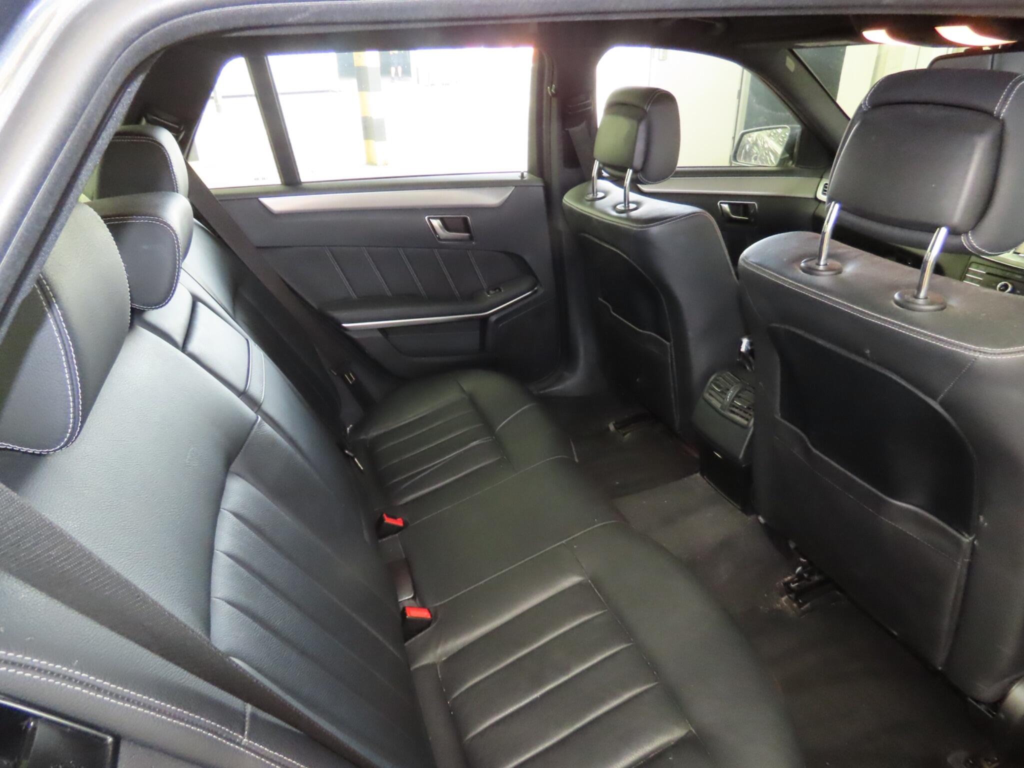 Mercedes-Benz E-Class view 8