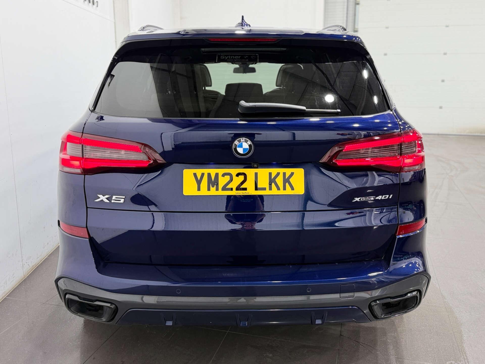 BMW X5 view 7