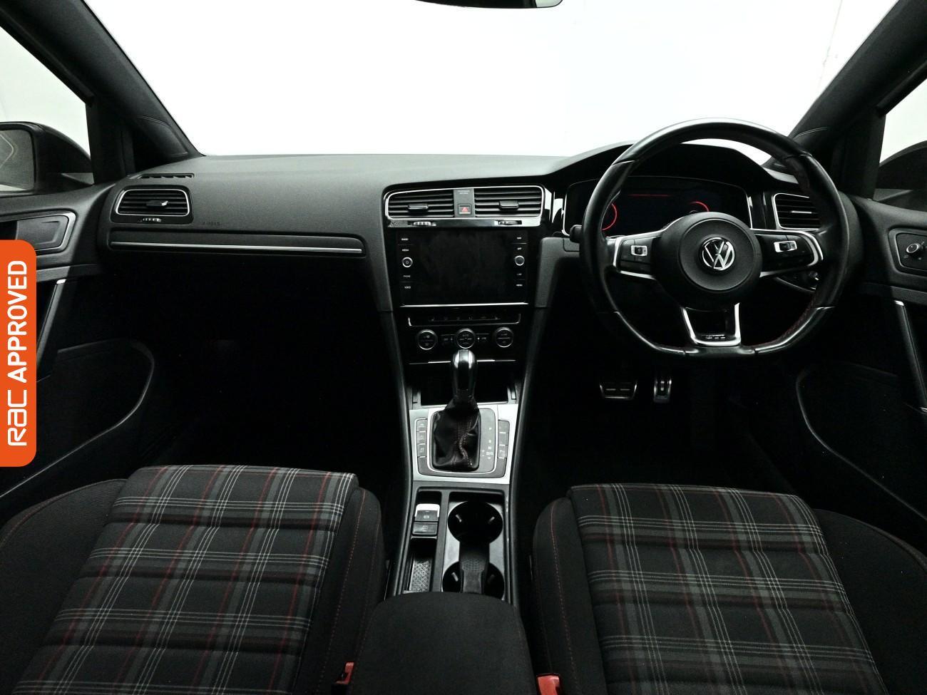 Volkswagen Golf view 2