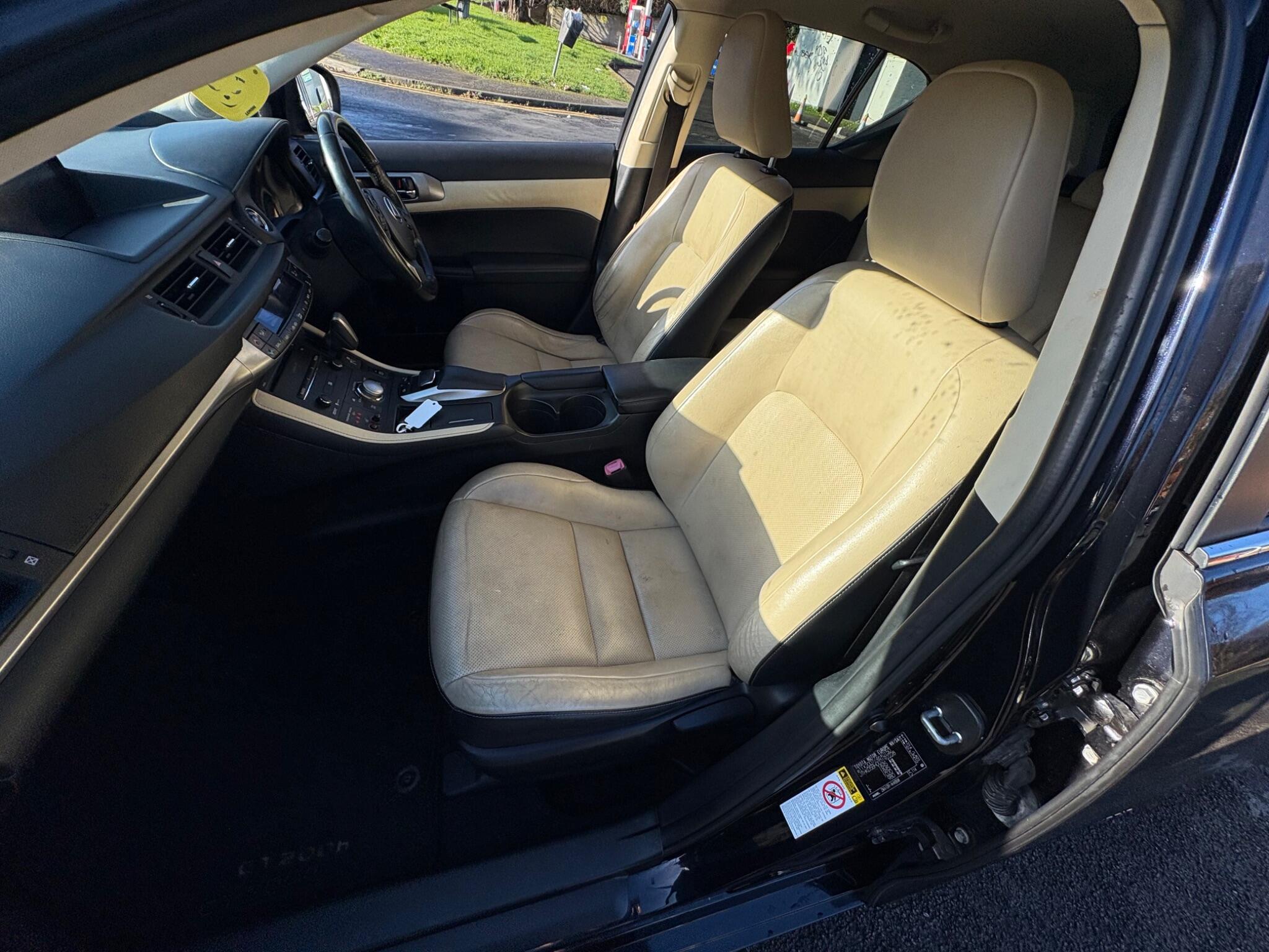 2014 Lexus CT 1.8 200h Luxury CVT Euro 6 (s/s) 5dr • 99,475 miles image 73