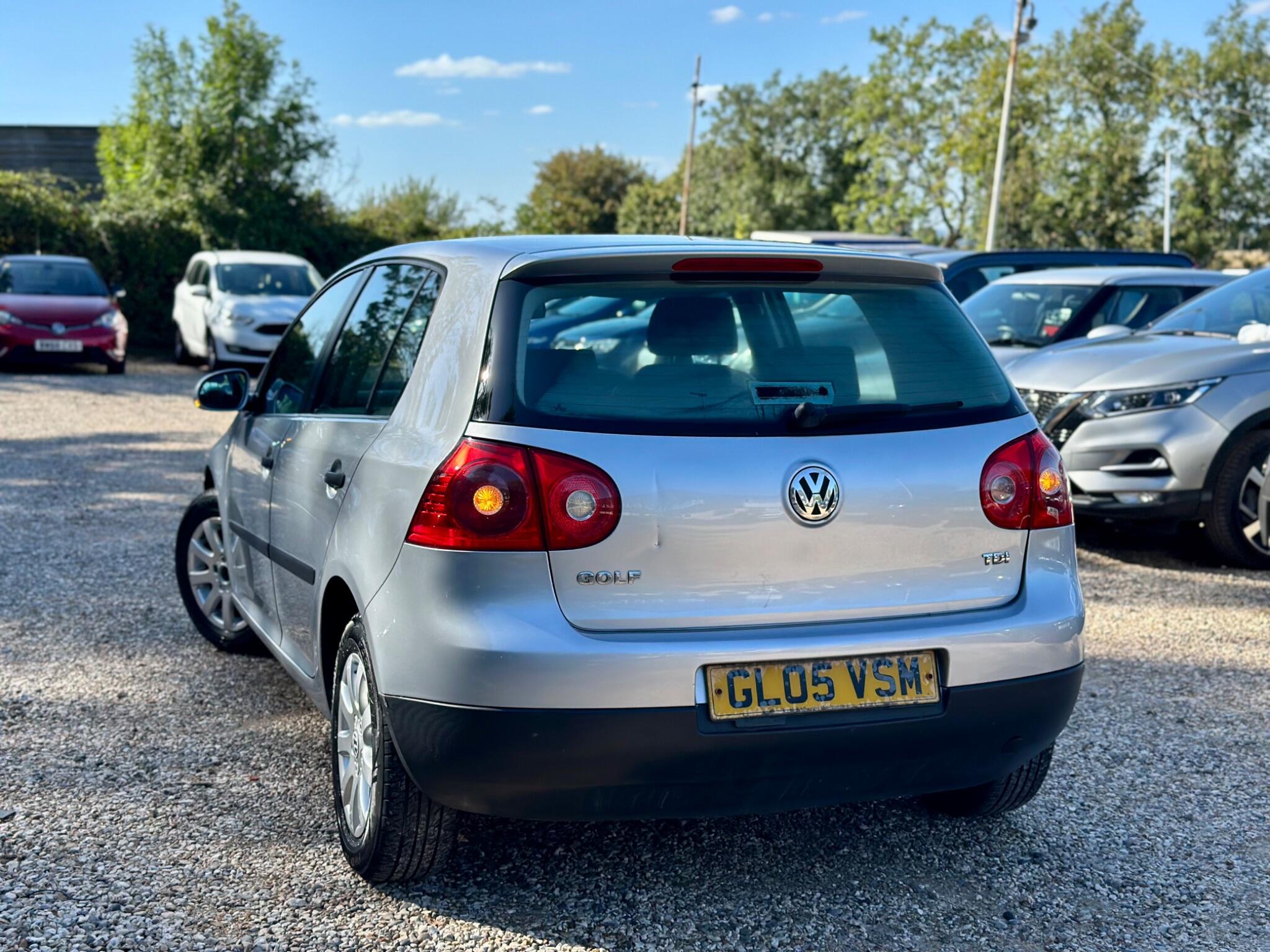 Volkswagen Golf view 11