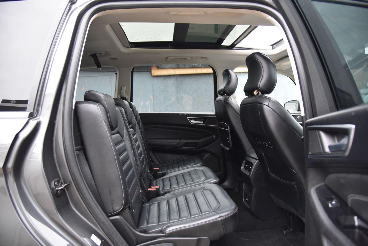 Ford Galaxy view 30