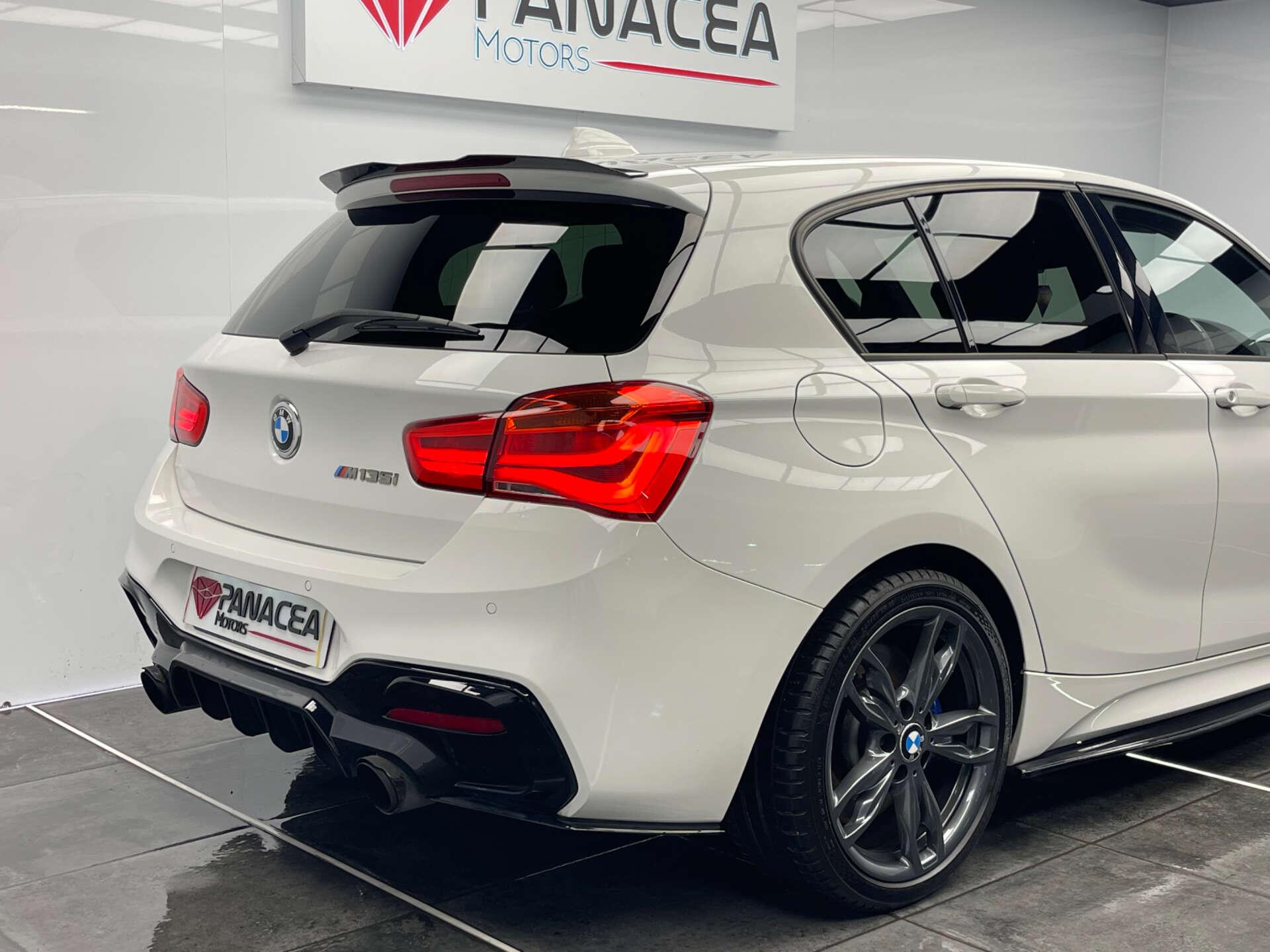 BMW 1 Series view 7