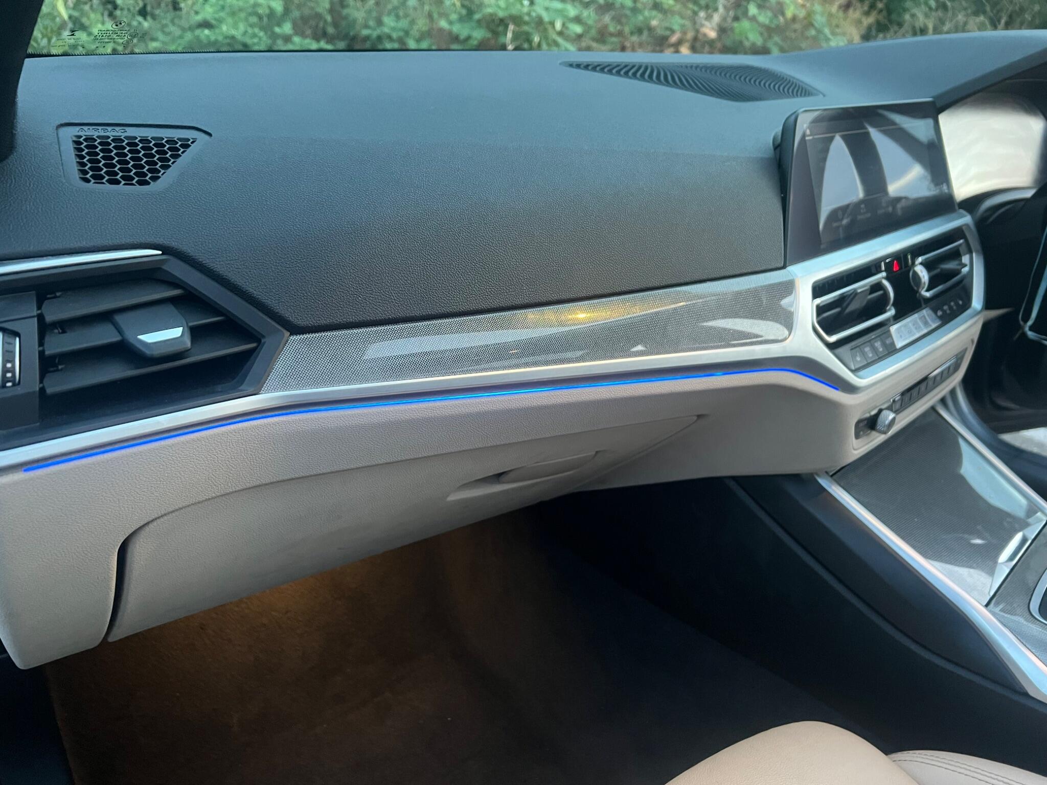 BMW 3 Series view 30