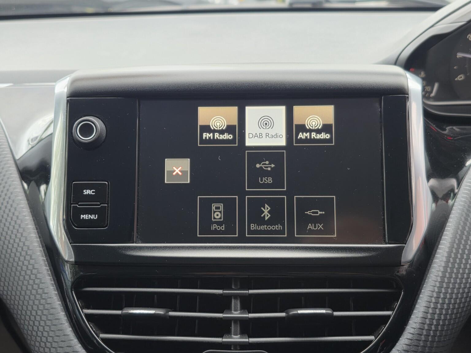 Peugeot 2008 view 9