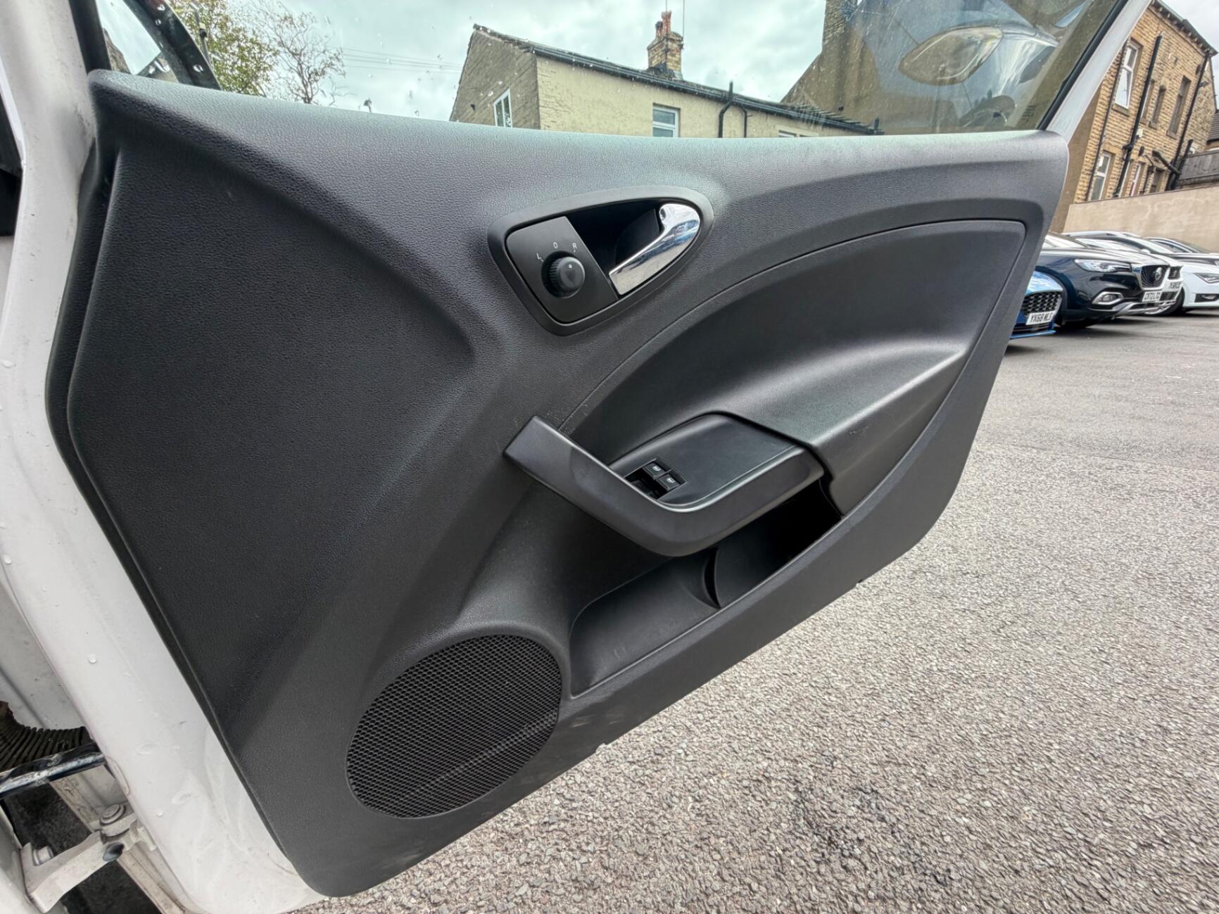 Seat Ibiza view 22