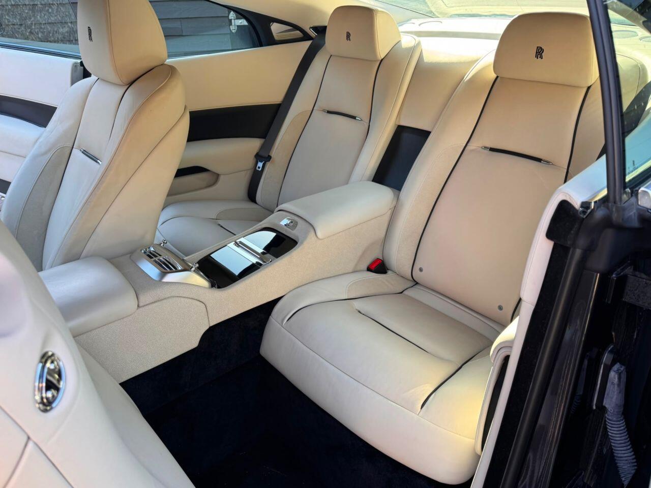 Rolls-Royce Wraith view 13