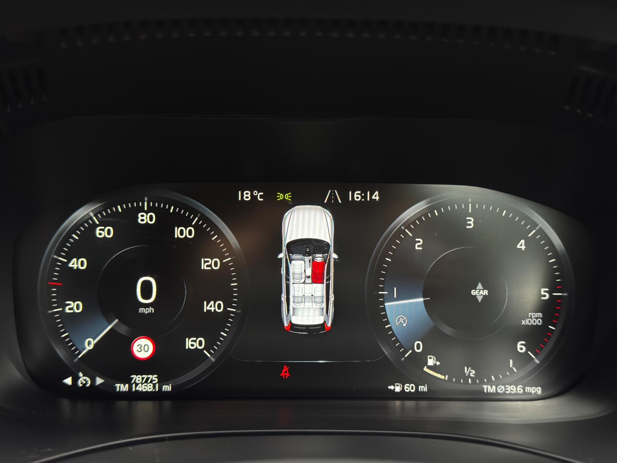 Volvo XC60 view 22