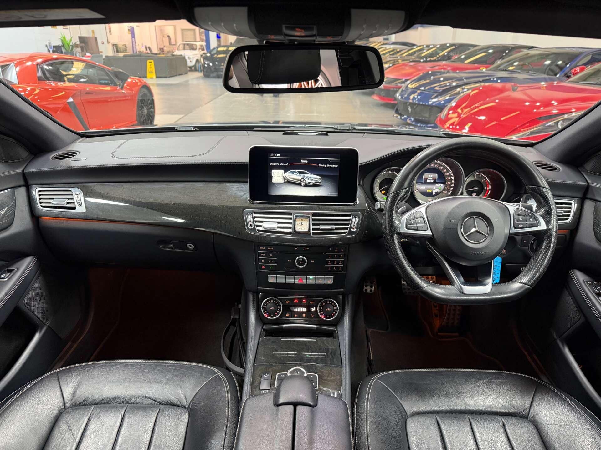 Mercedes-Benz CLS view 2