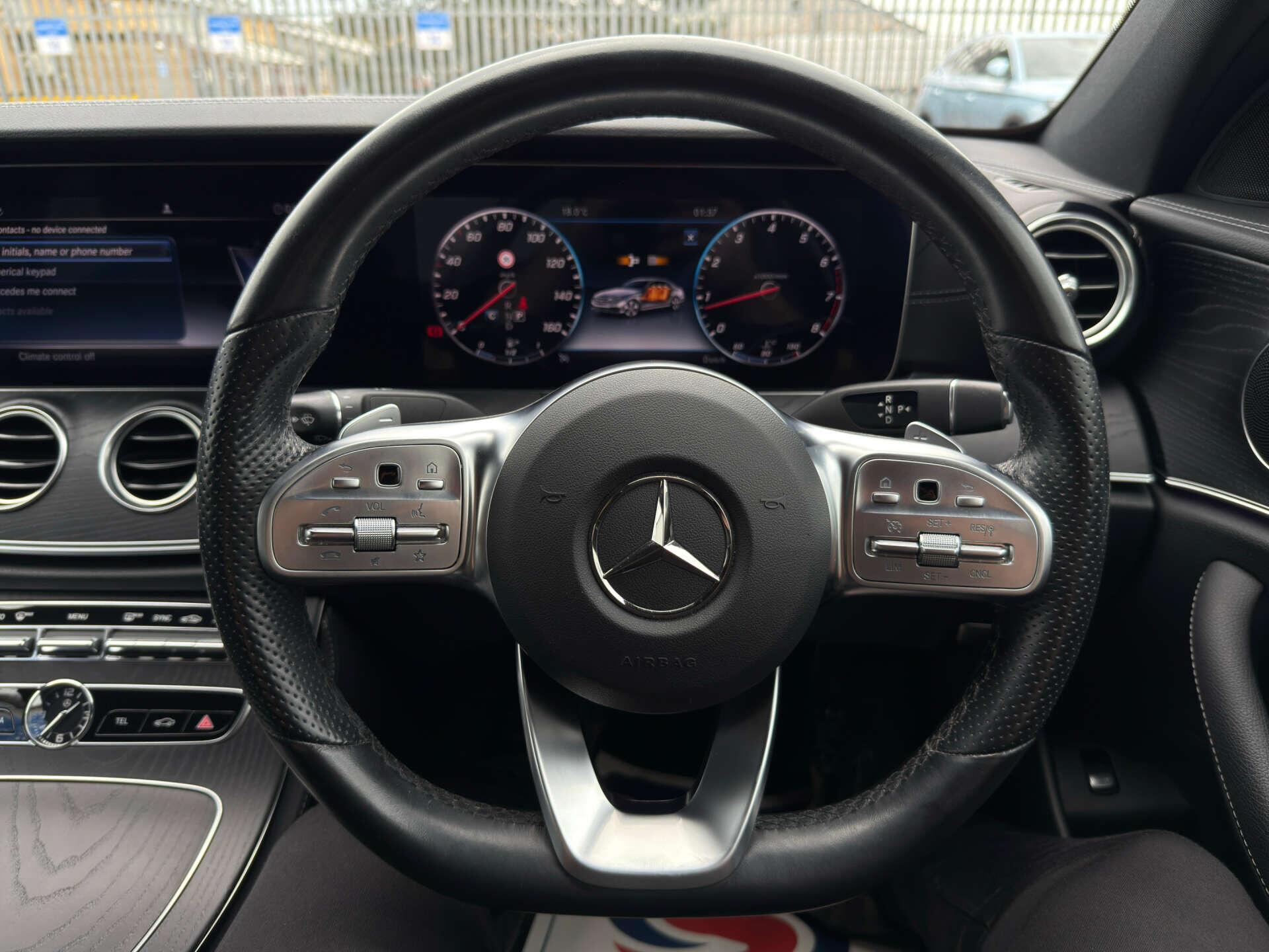 Mercedes-Benz E Class view 50