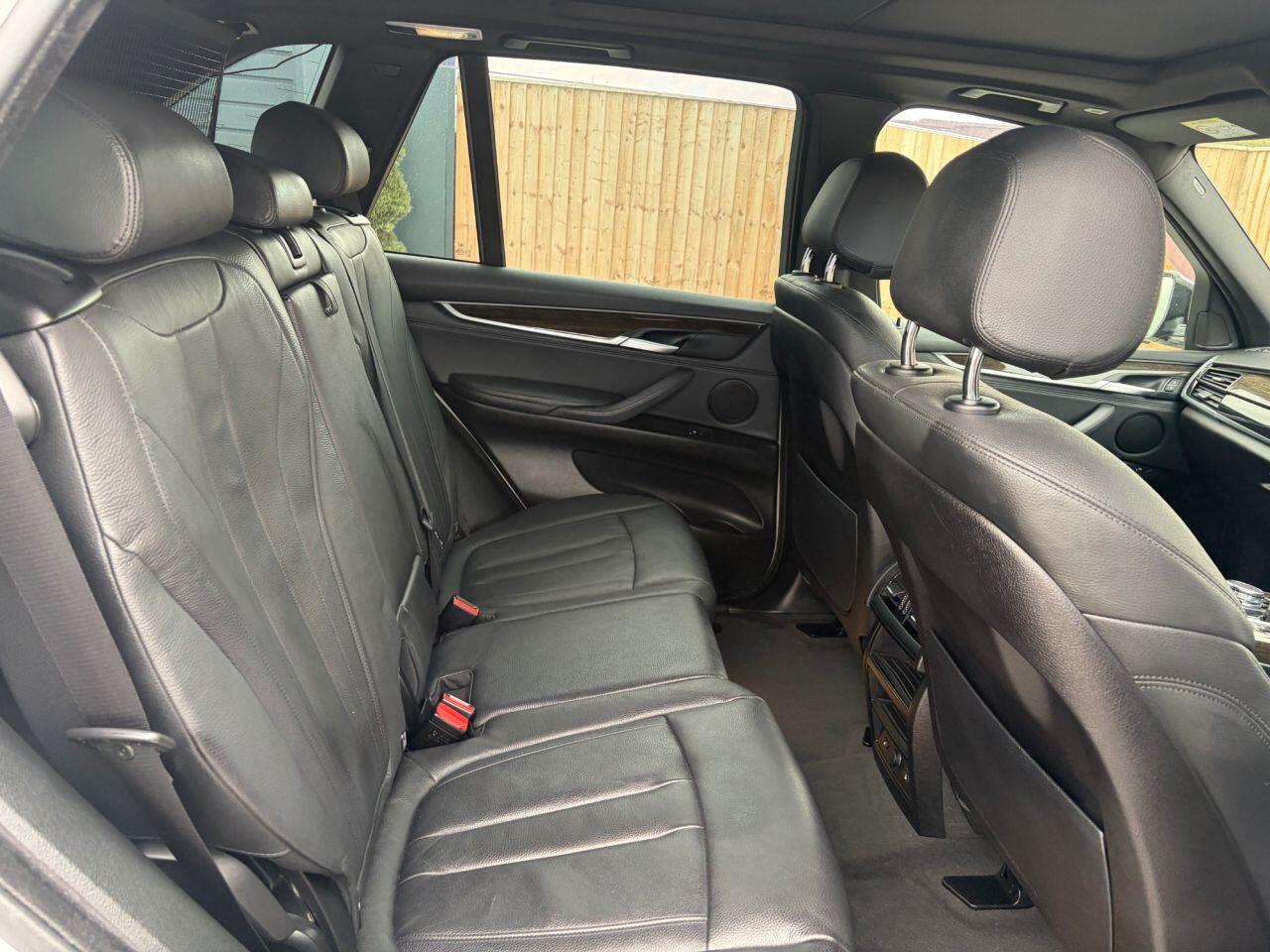 BMW X5 view 26