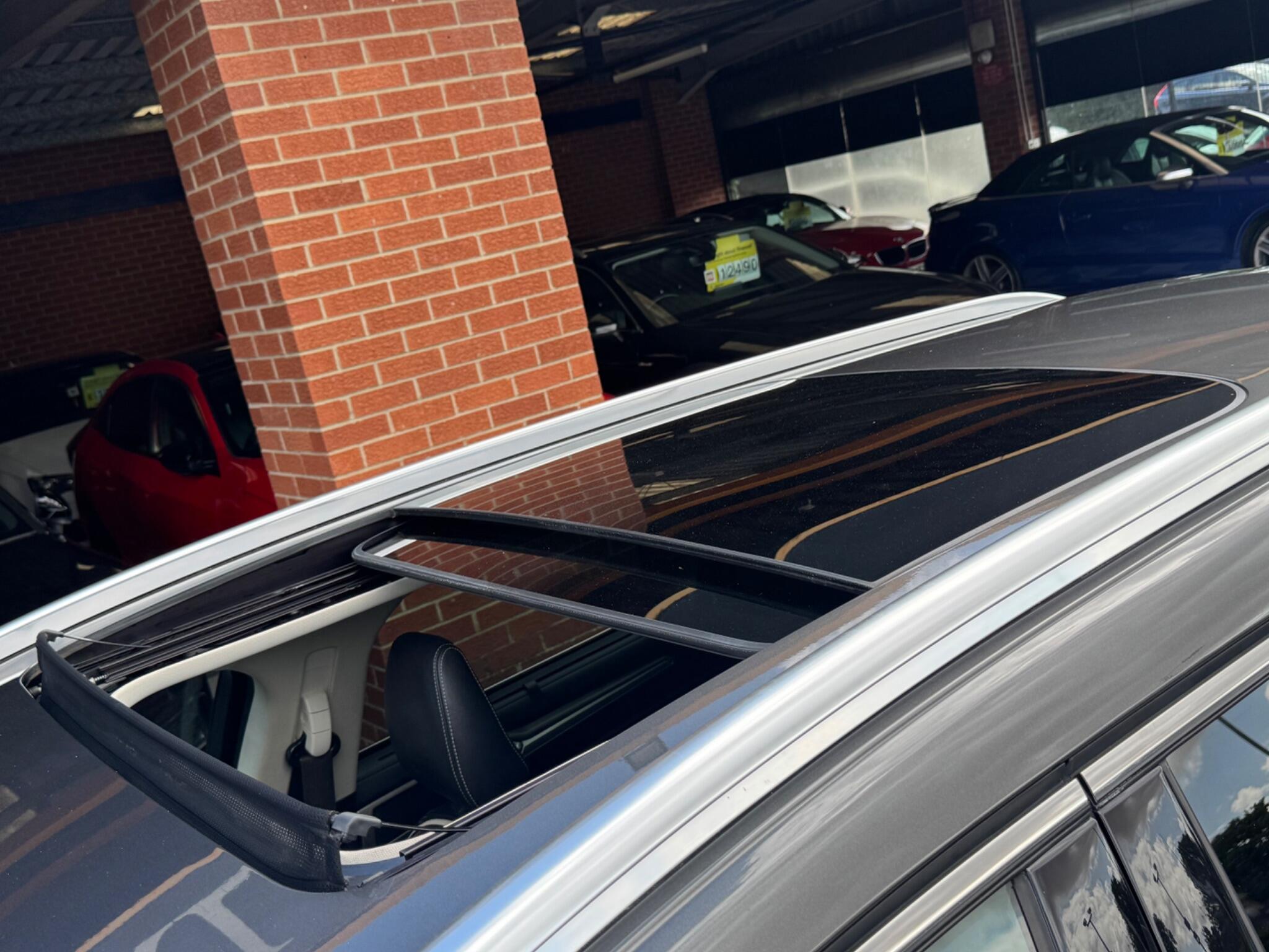 Ford Mondeo view 7