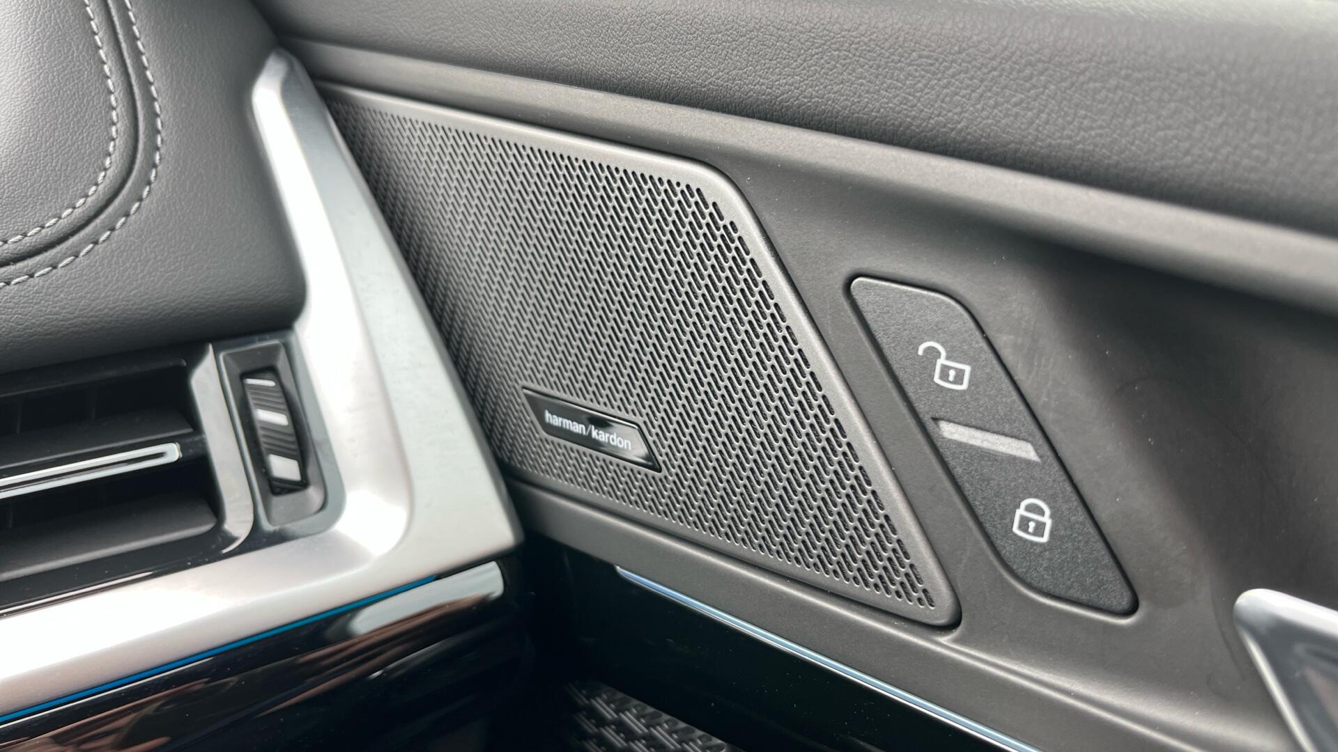 BMW iX1 view 20