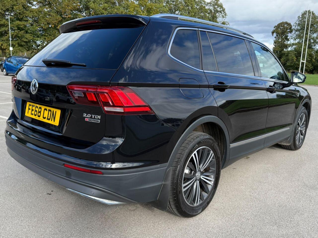 Volkswagen Tiguan Allspace view 28