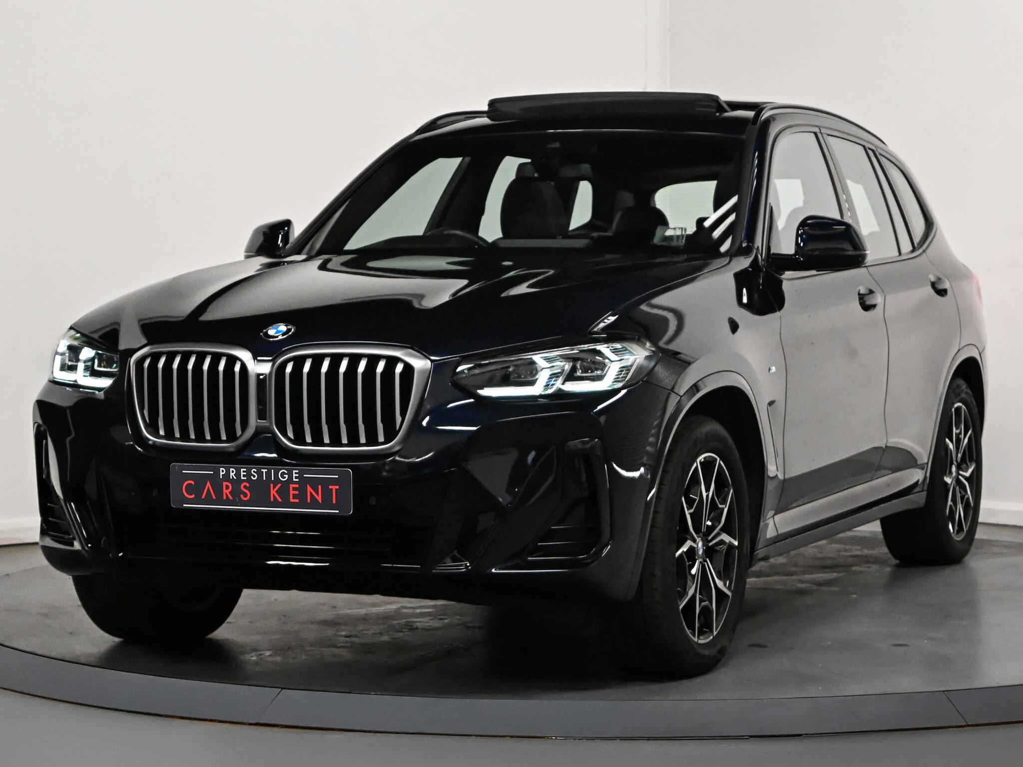 BMW X3 view 6
