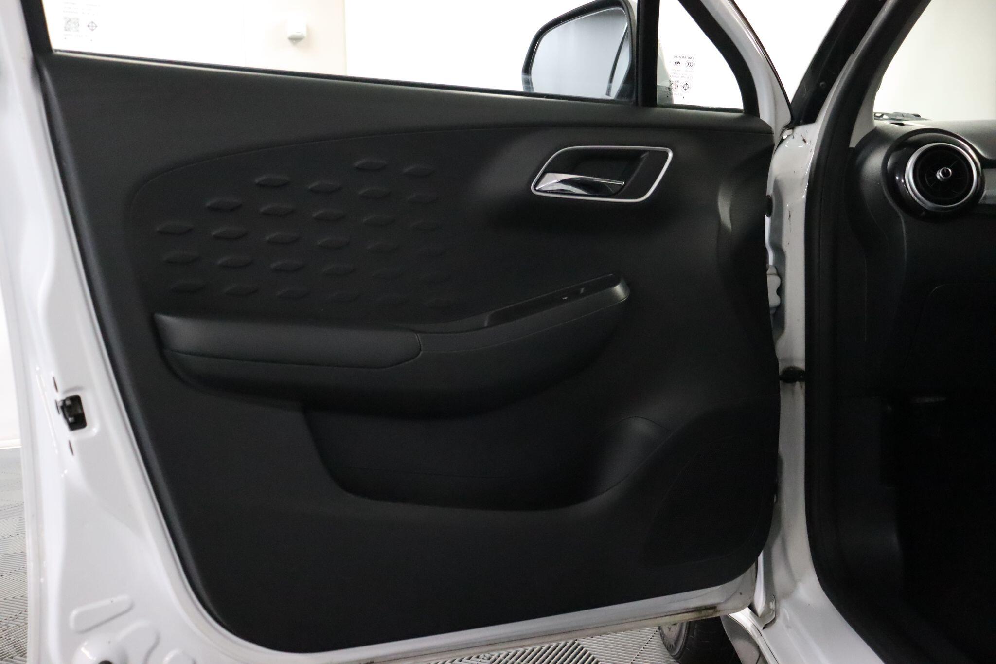 MG MG3 view 44