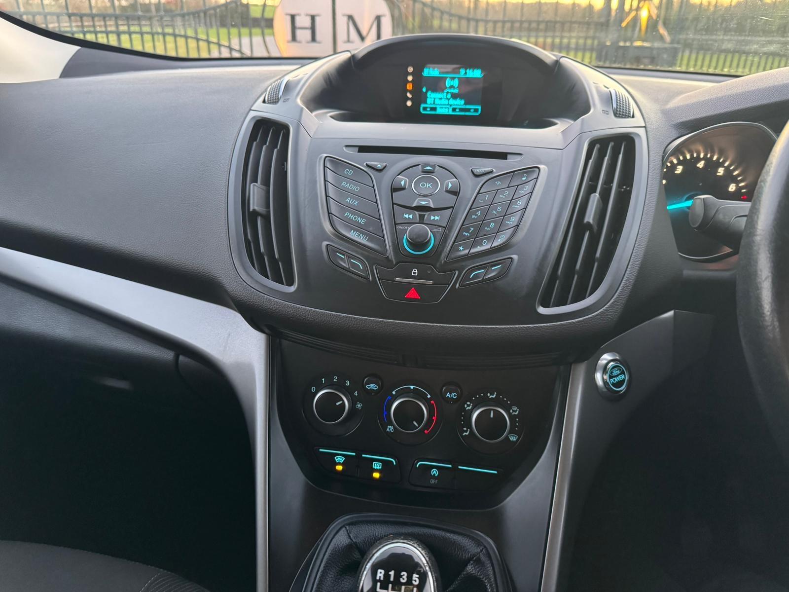 2014 Ford Kuga image 16