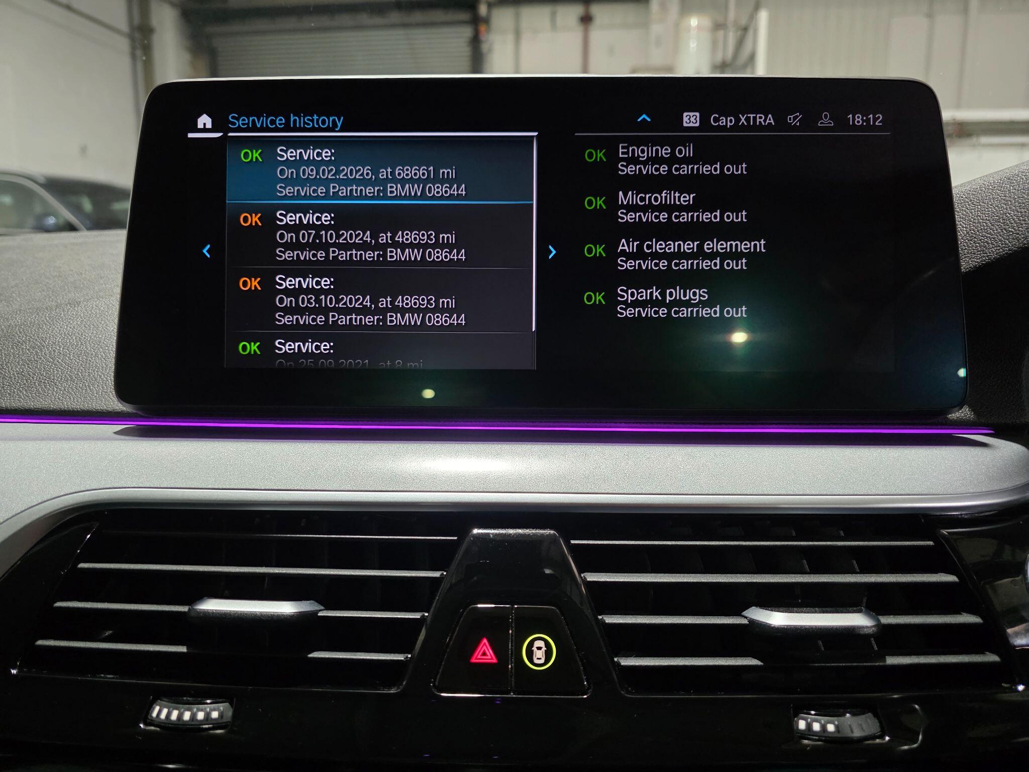 BMW 5 Series view 10