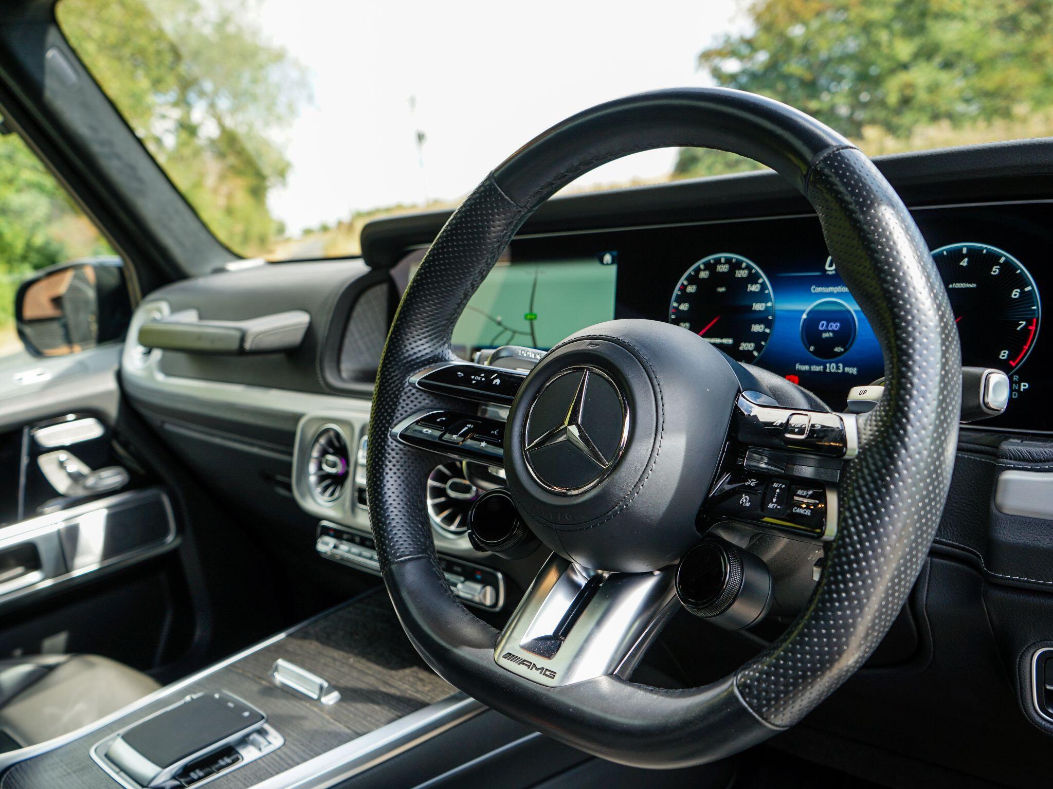 Mercedes-Benz G Class view 32