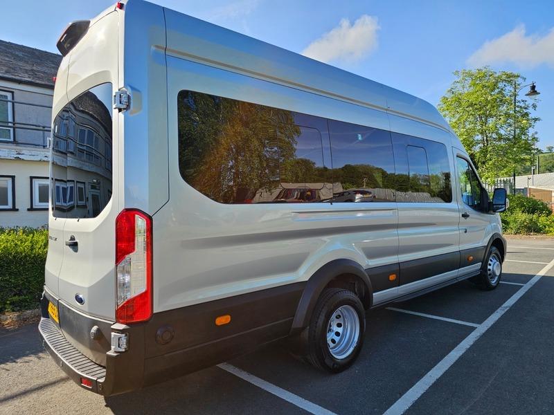 2019 Ford Transit 2.0 460 EcoBlue Trend Minibus Diesel Manual RWD L4 High Roof Euro 6 (s/s) (17 Seat, DRW) (170 ps) • 6,533 miles image 8