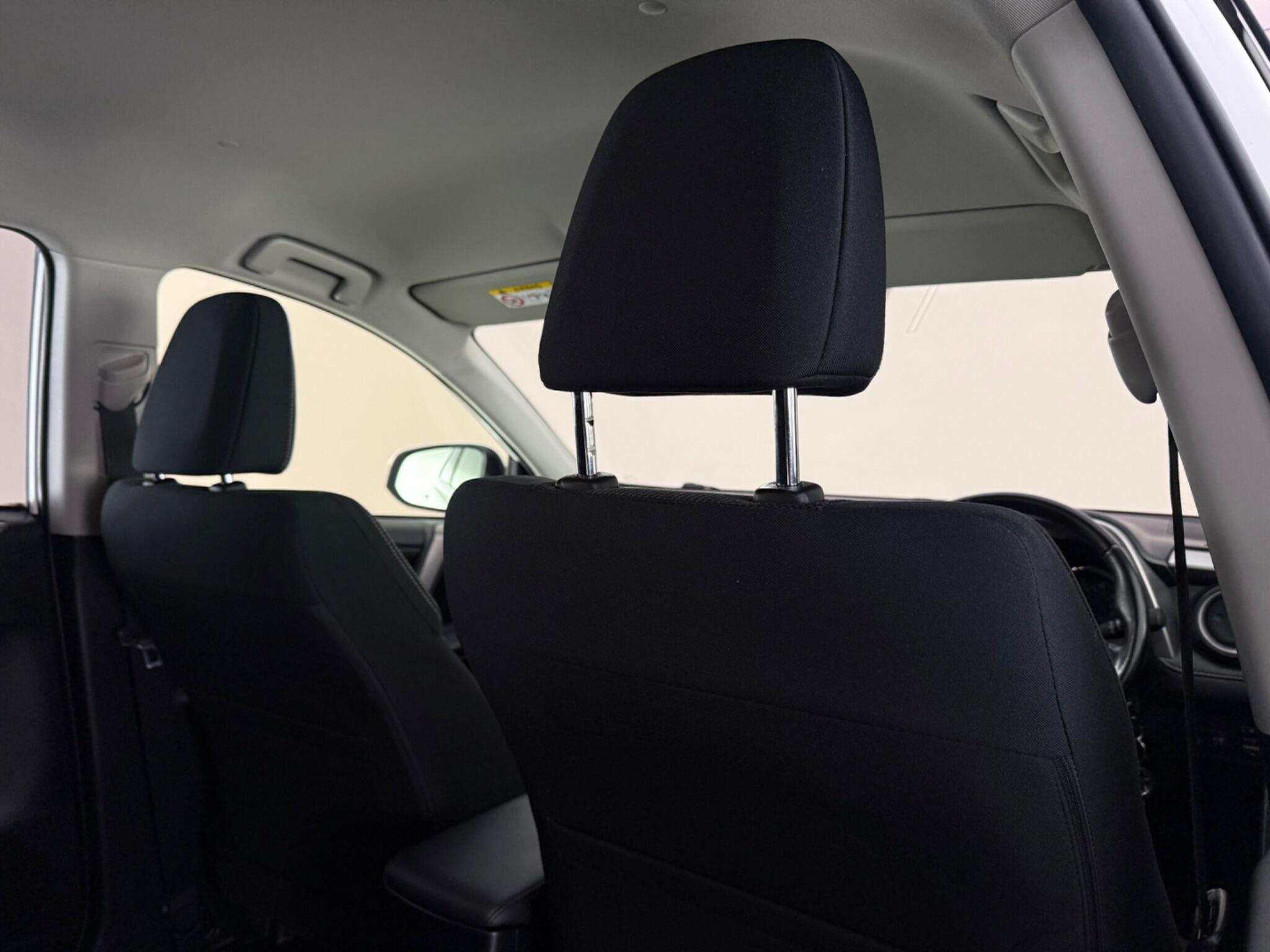 Toyota Rav4 view 28