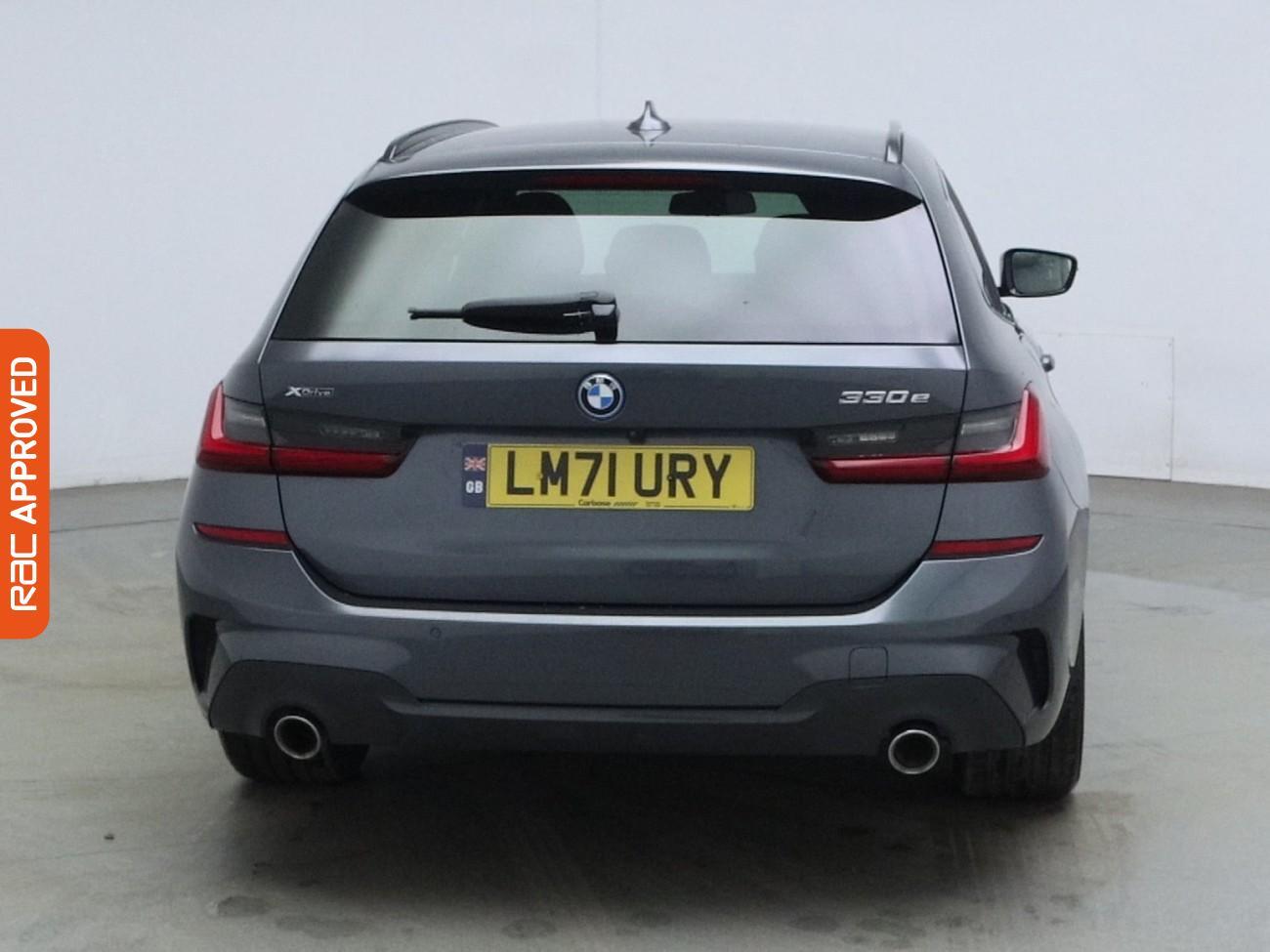 BMW 3 Series view 9