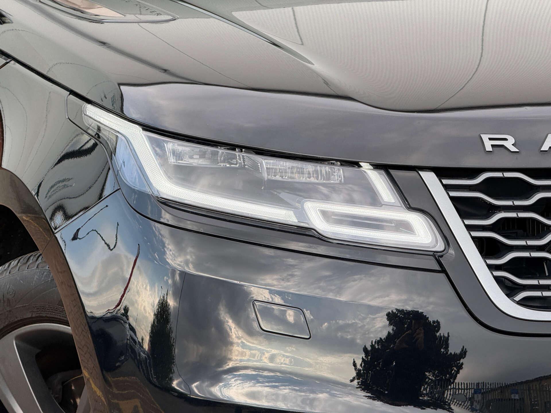 Land Rover Range Rover Velar view 18