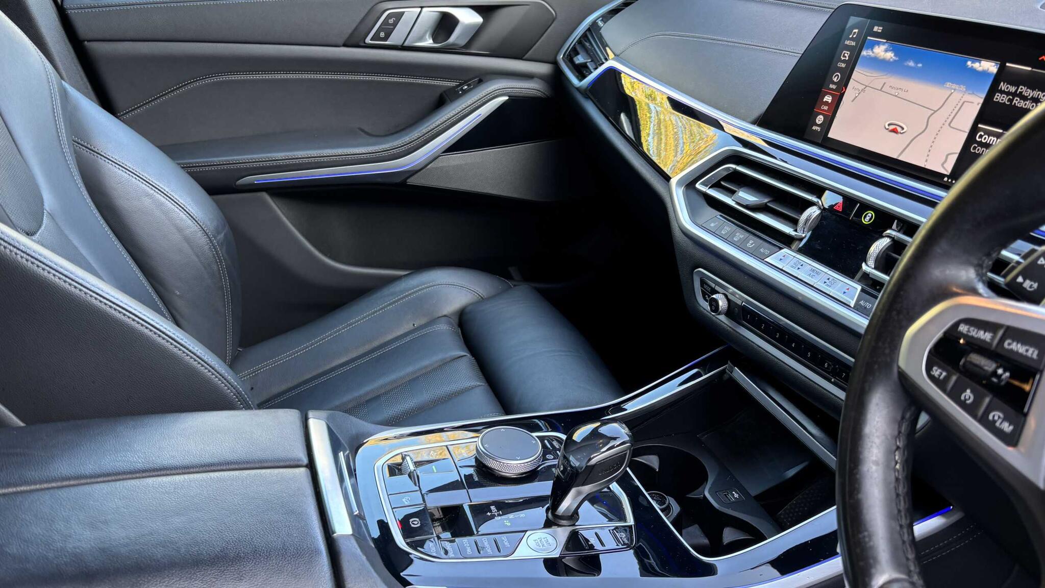 BMW X5 view 34