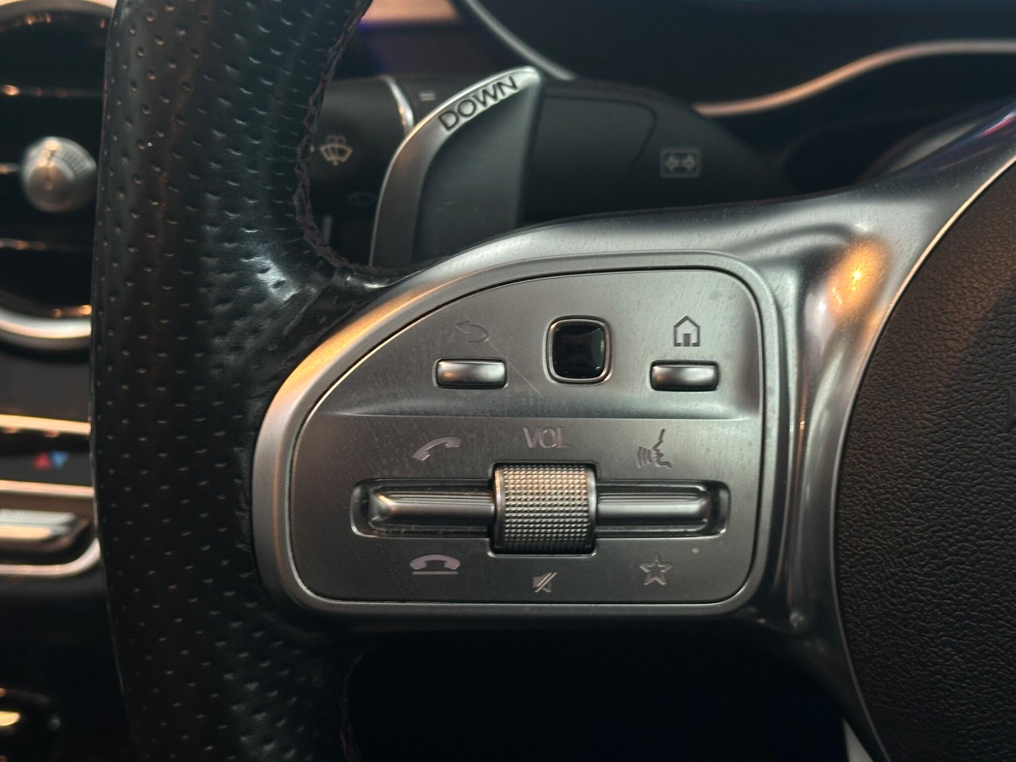 Mercedes-Benz C Class view 25