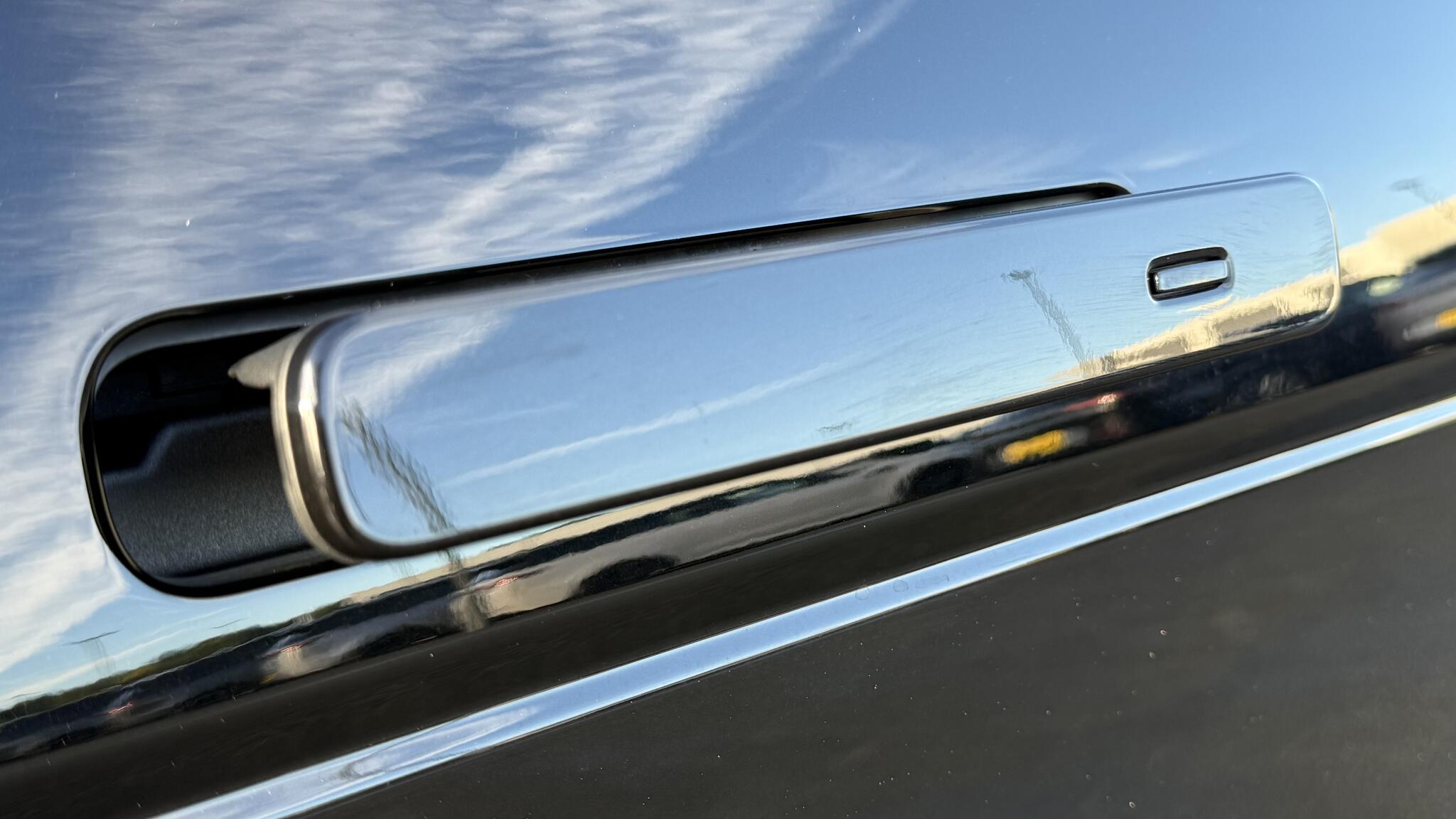 Land Rover Range Rover Evoque view 21