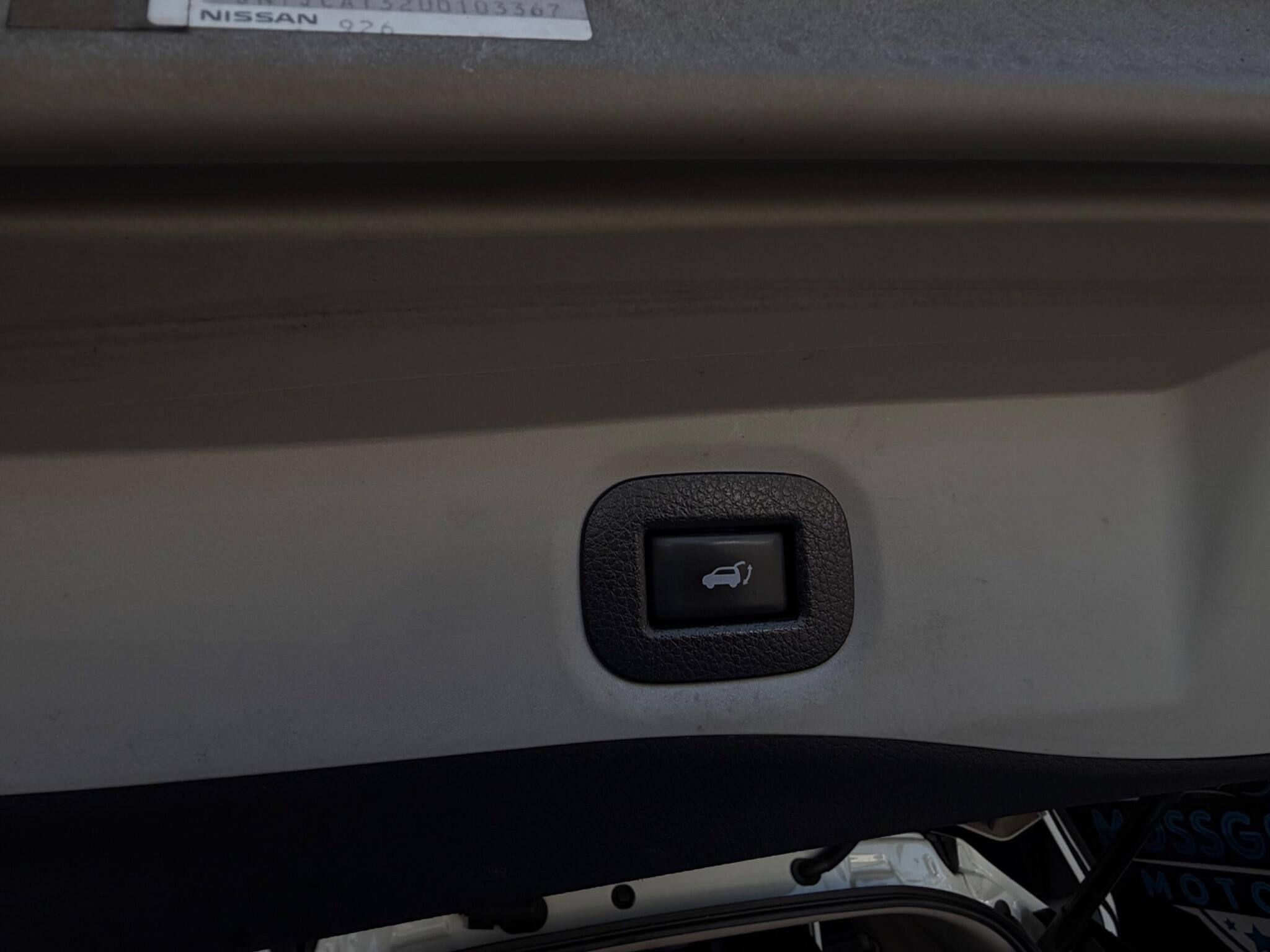 Nissan X-Trail view 23