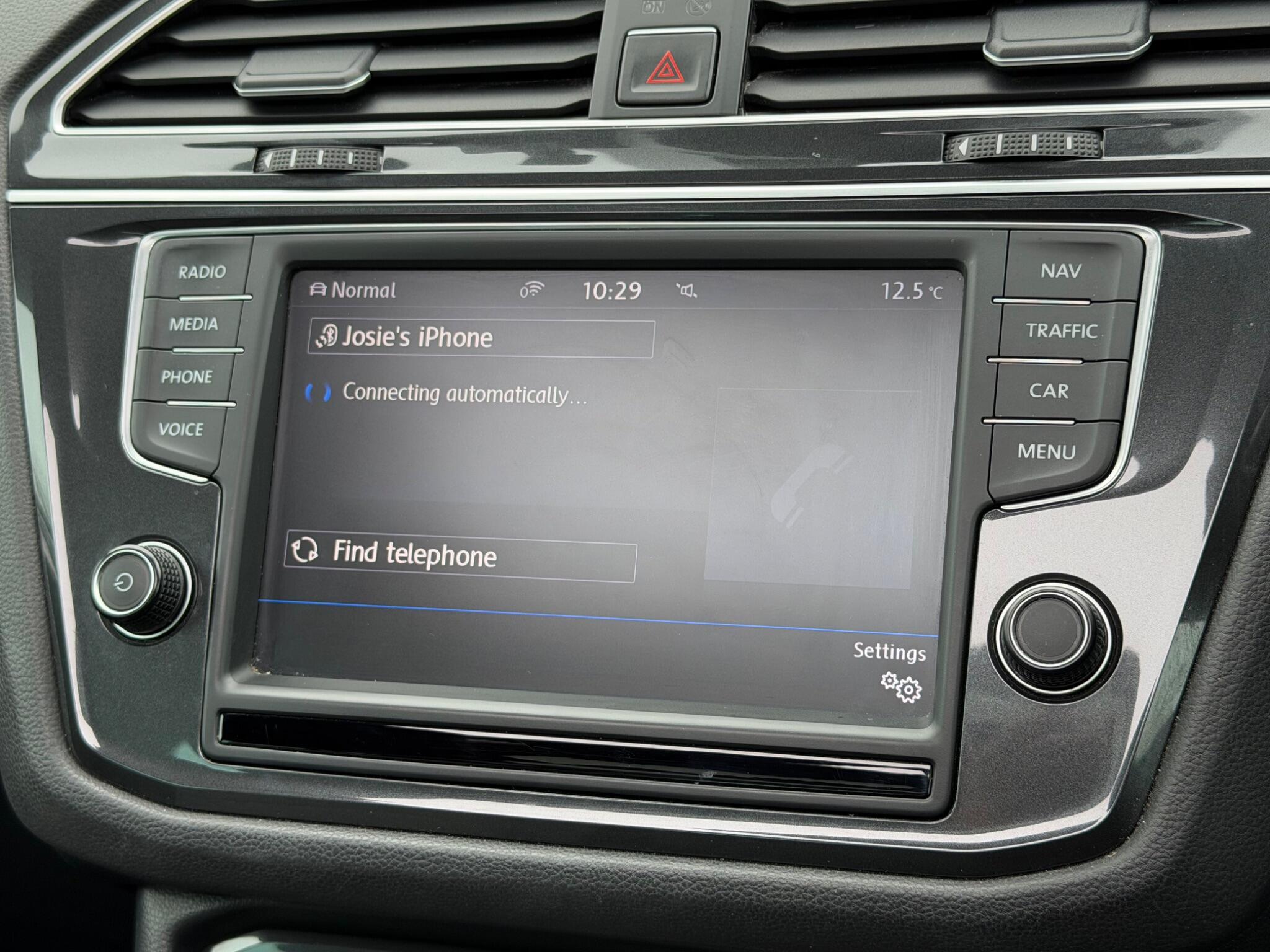 Volkswagen Tiguan view 36