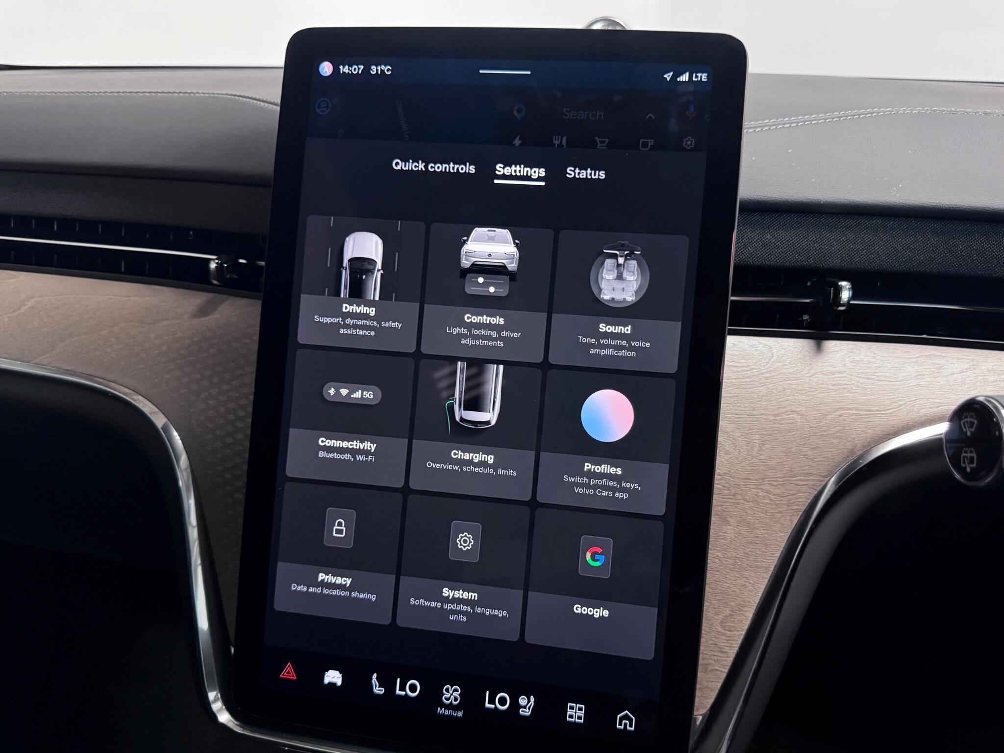 Volvo Ex90 view 51