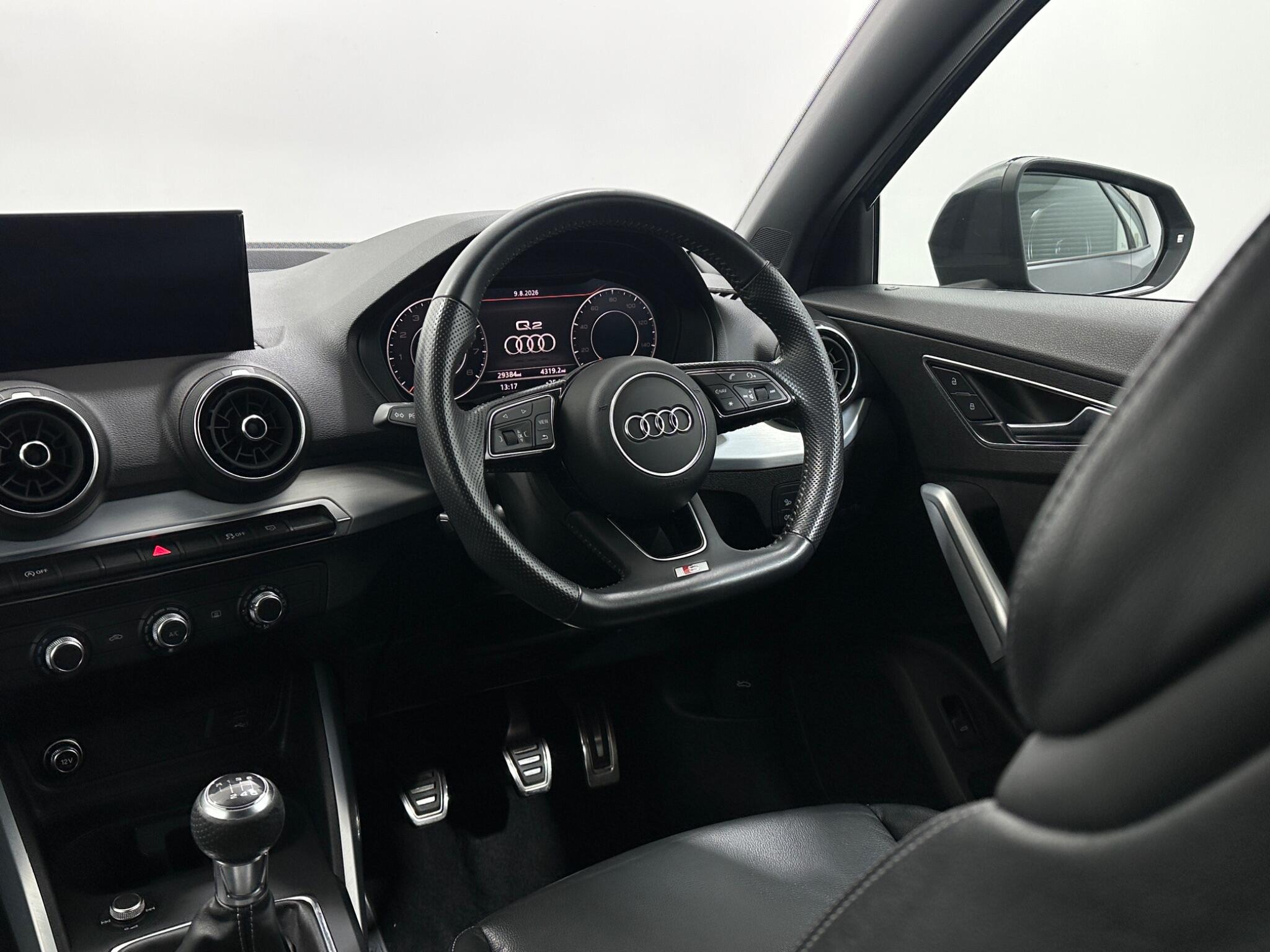 Audi Q2 view 12