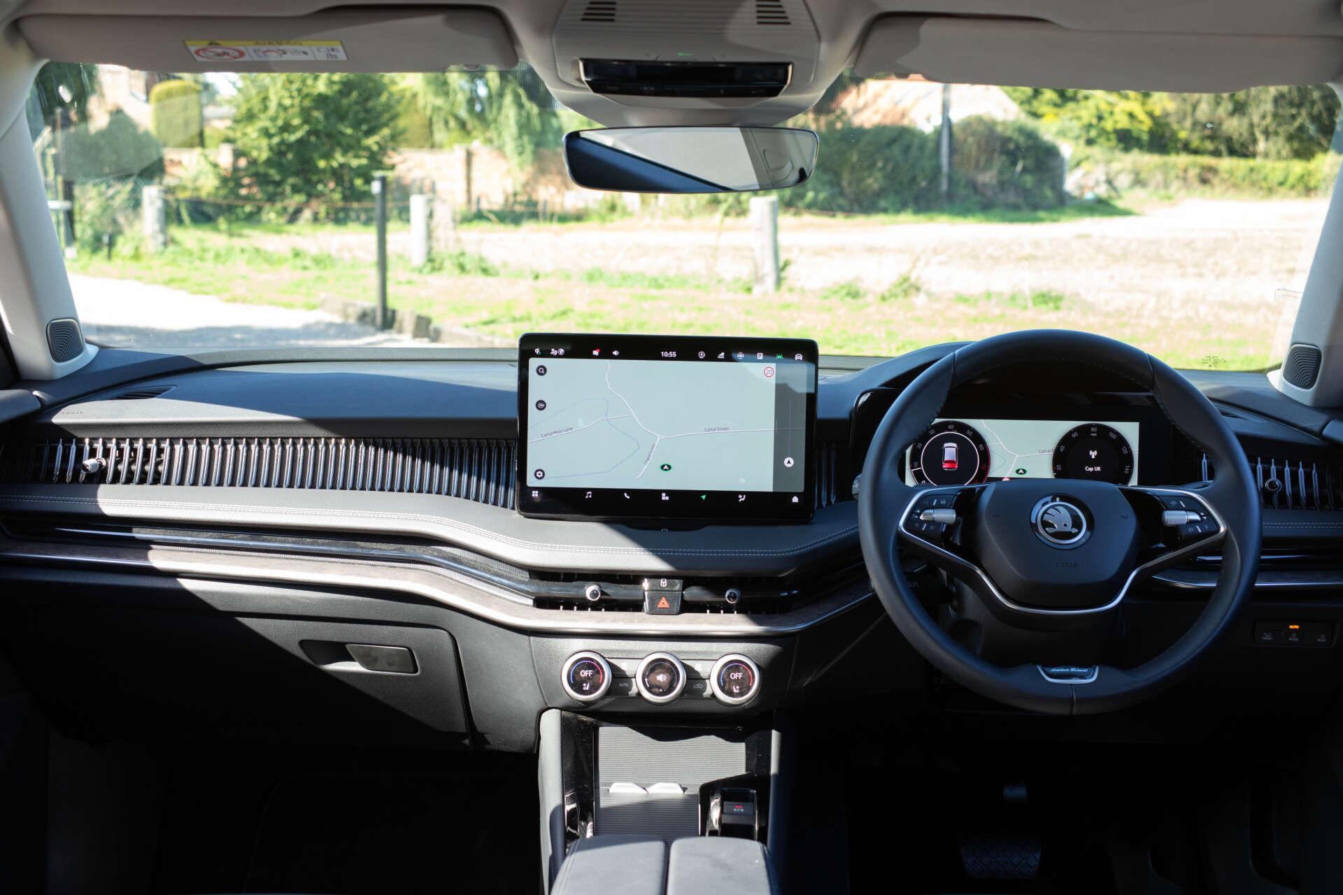 Skoda Superb view 2