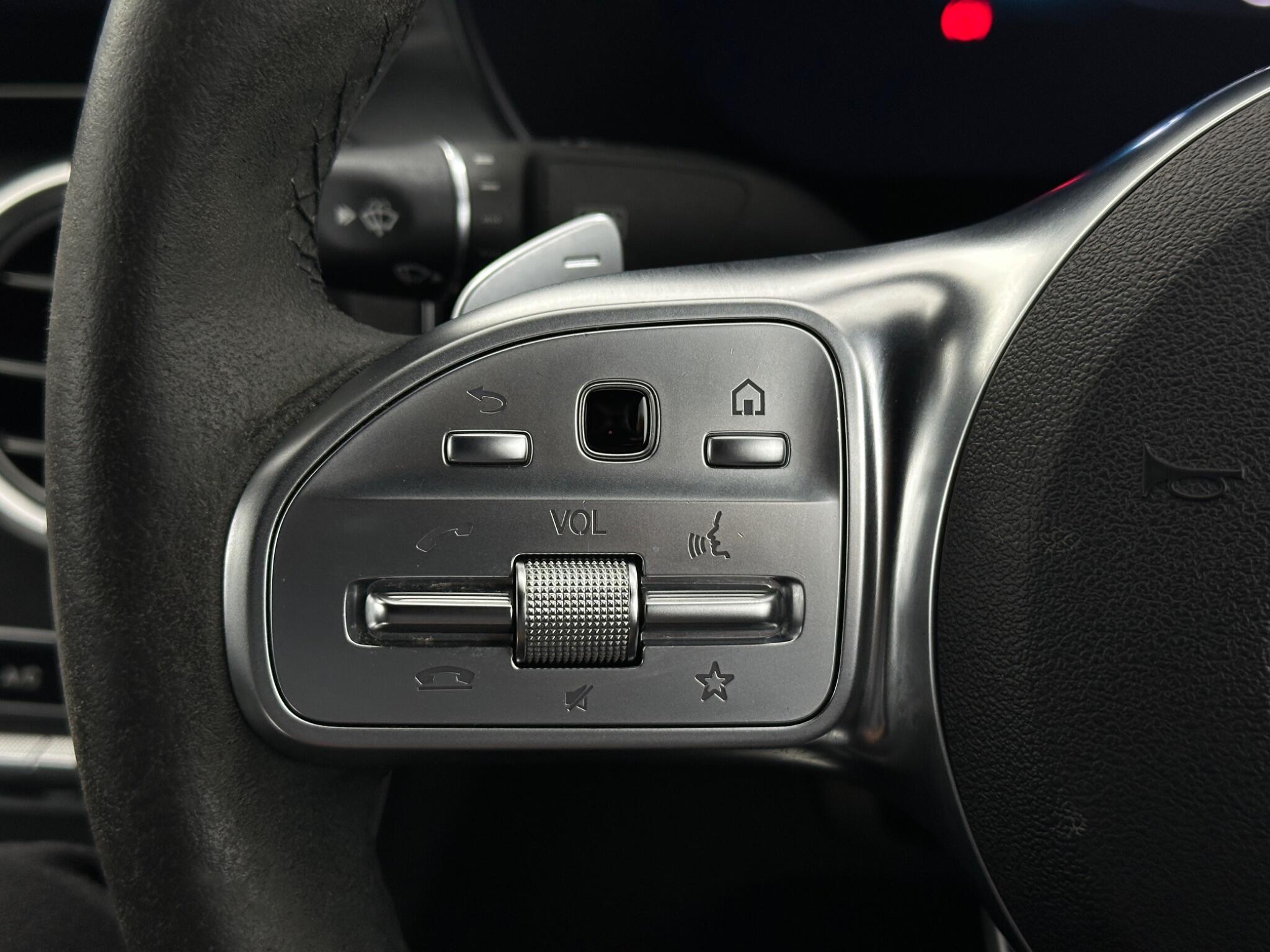 Mercedes-Benz C-Class view 15