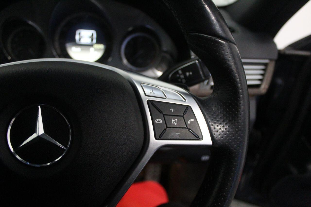 Mercedes-Benz E-Class view 46