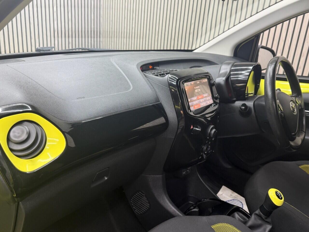 Toyota Aygo view 5