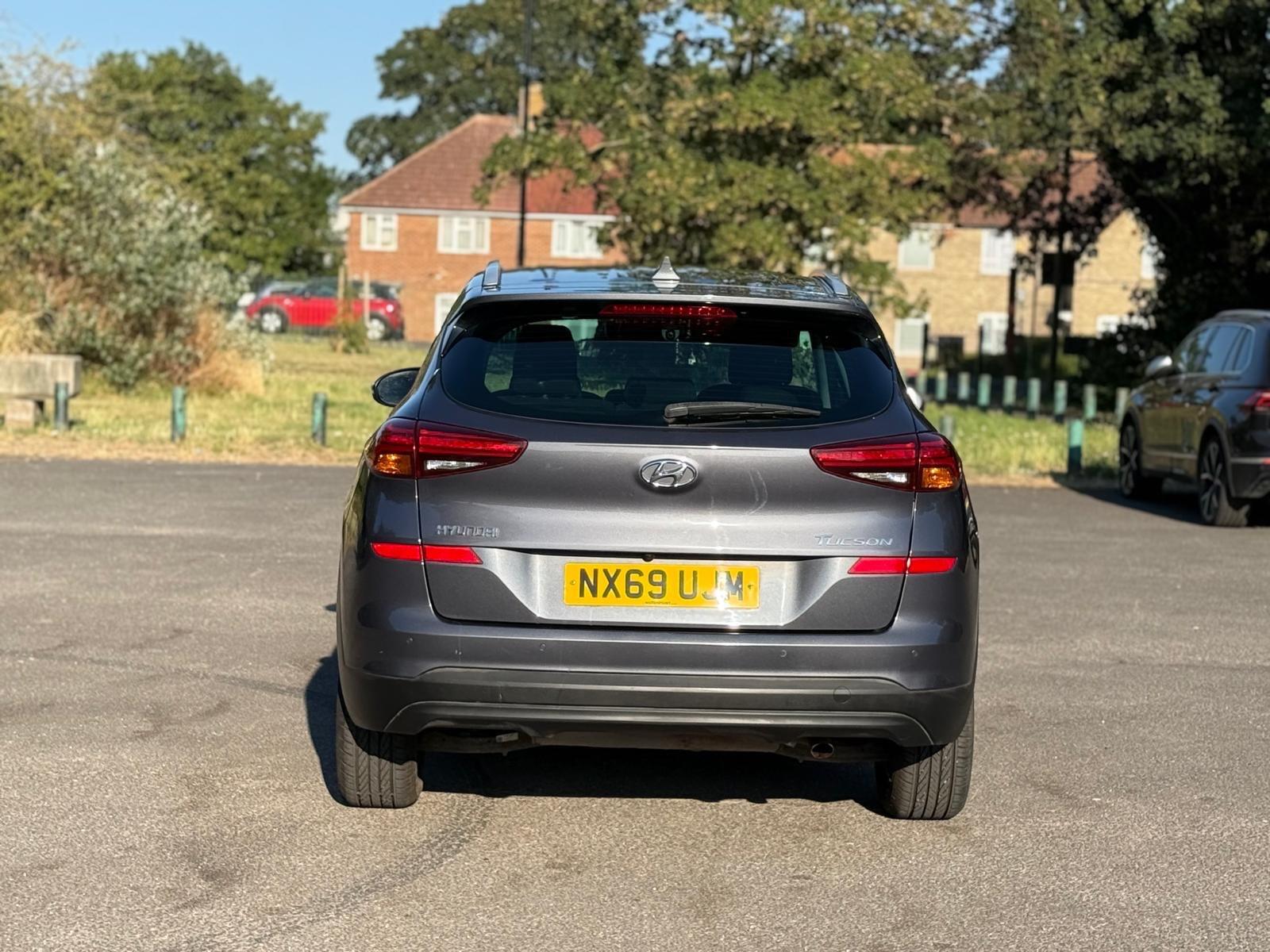 Hyundai Tucson view 16