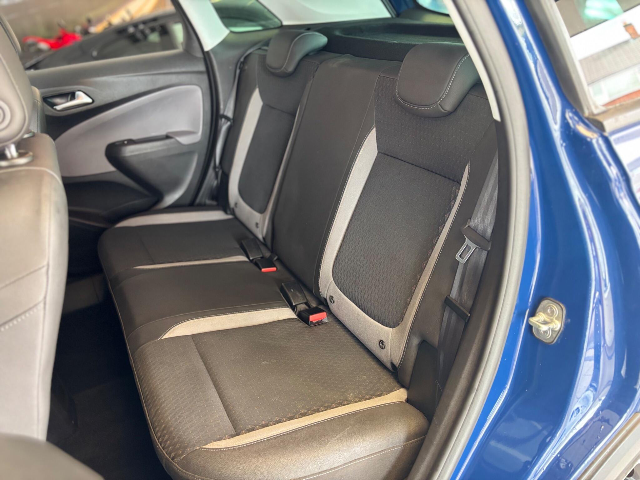 Vauxhall Crossland X view 12