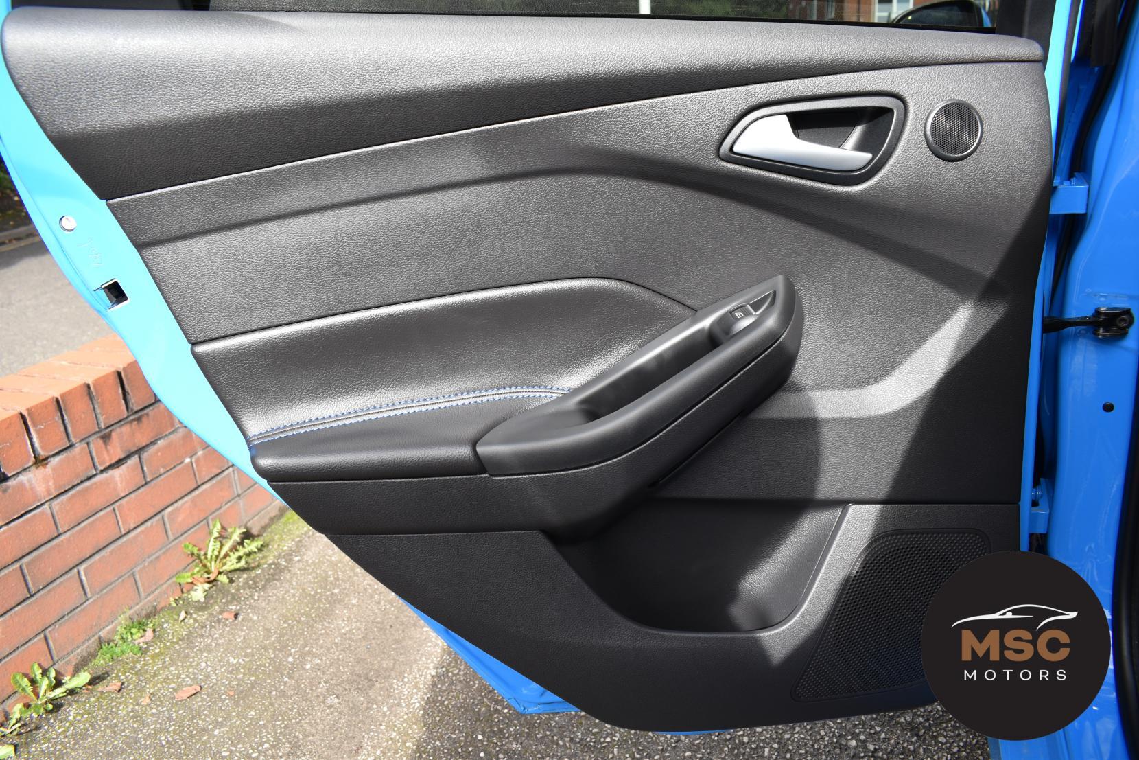Ford Focus view 51