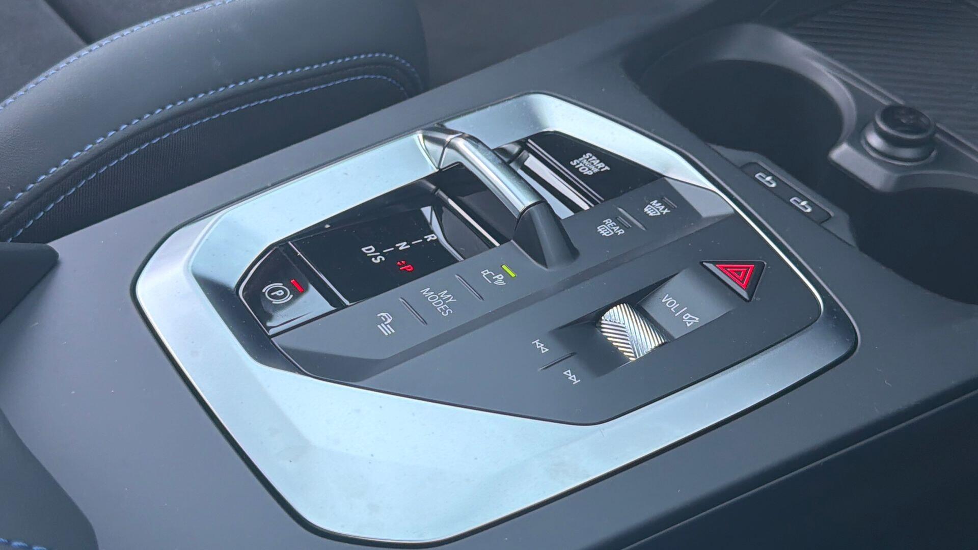 BMW 2 Series view 10