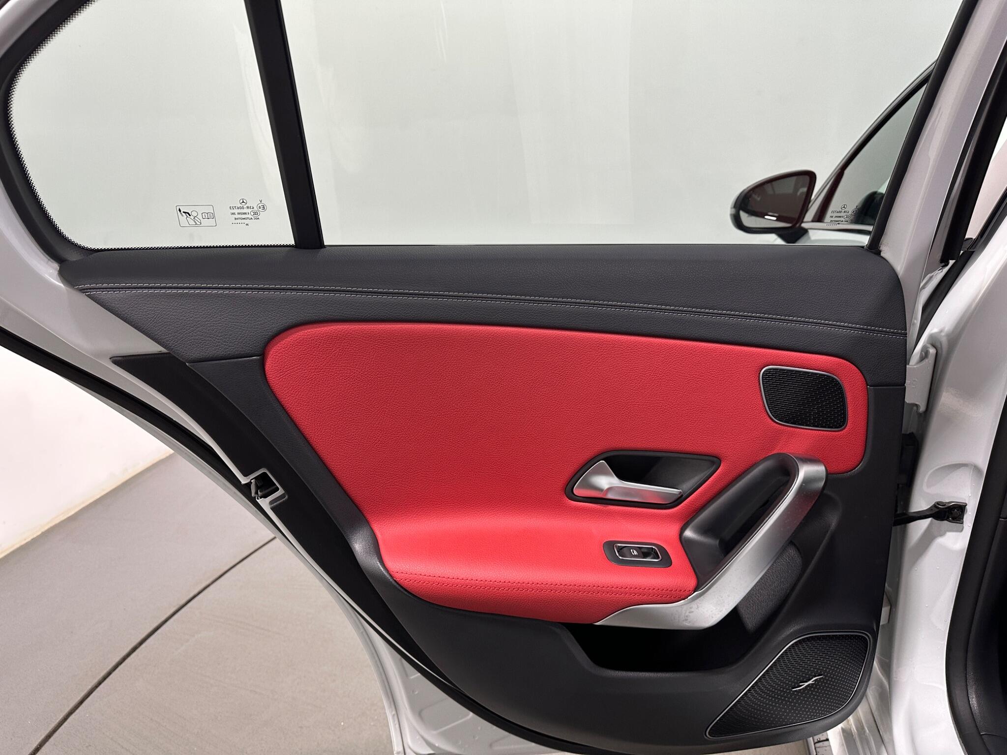 Mercedes-Benz A Class view 42