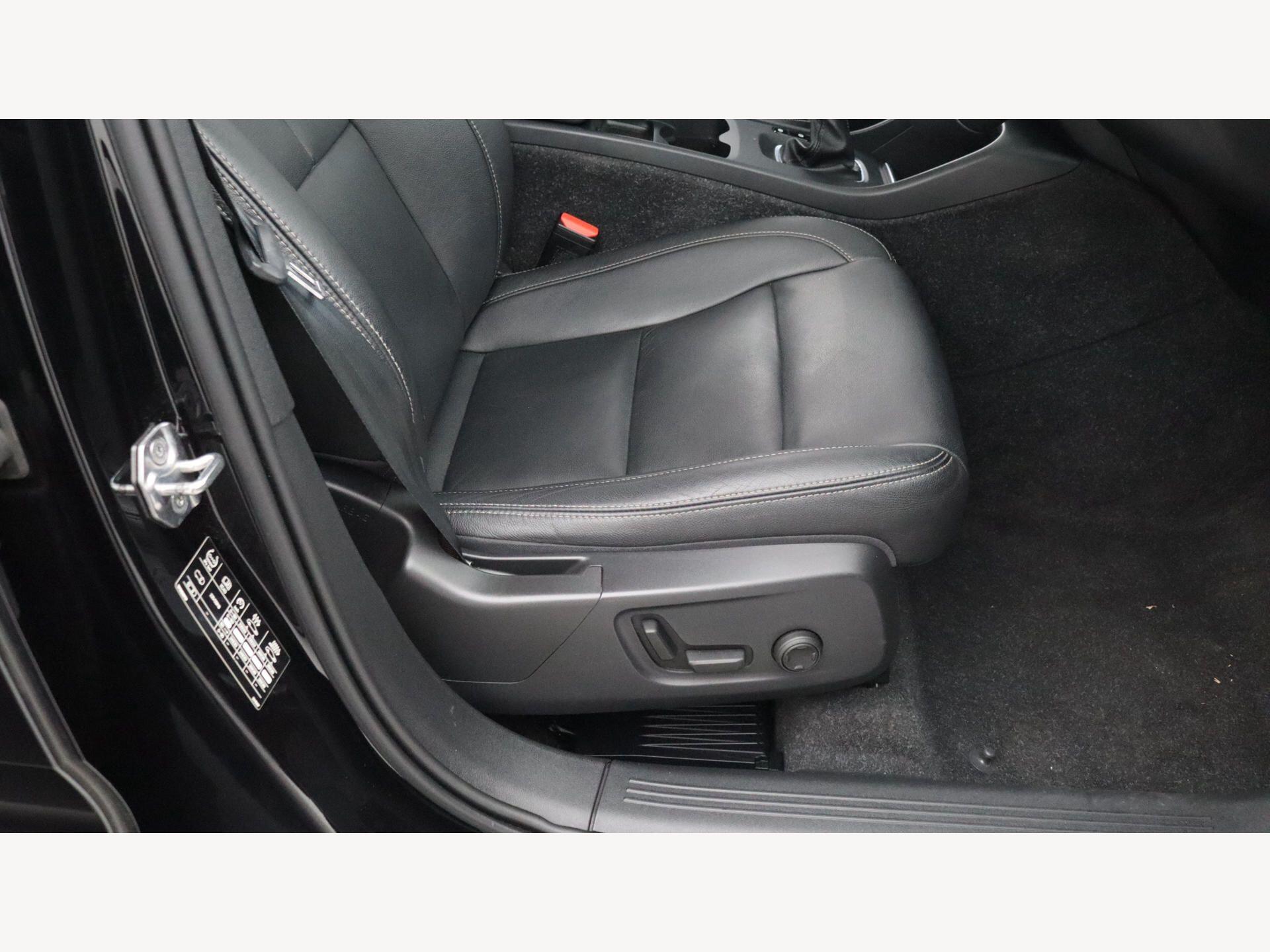 Volvo XC40 view 28