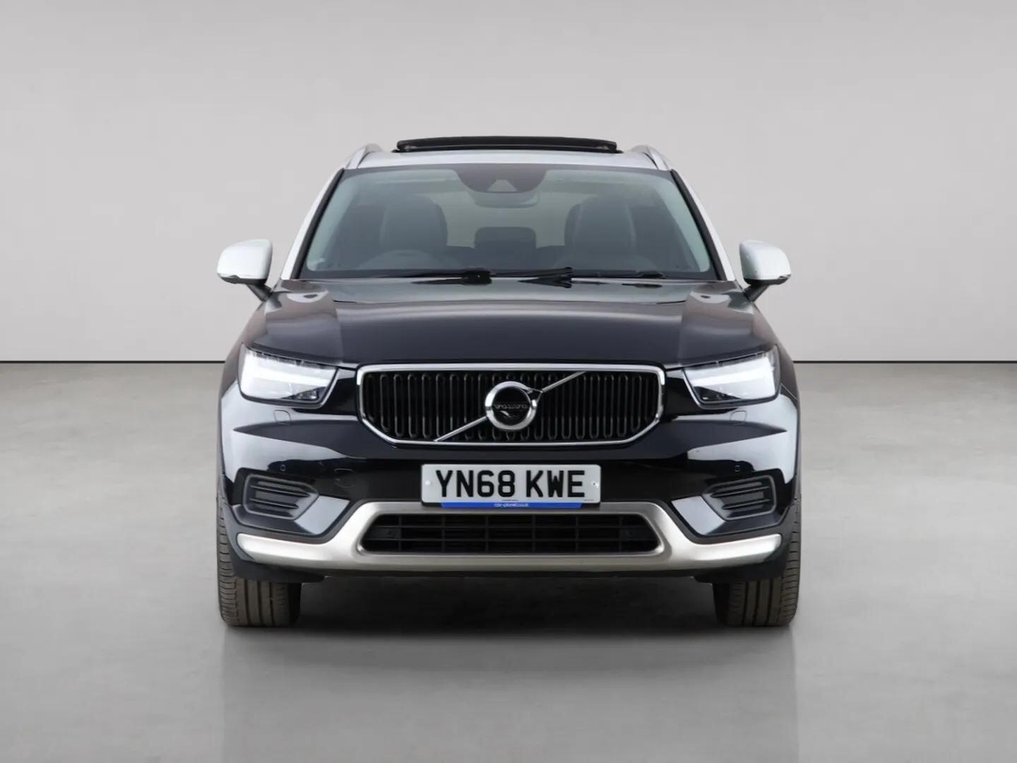 Volvo XC40 view 5