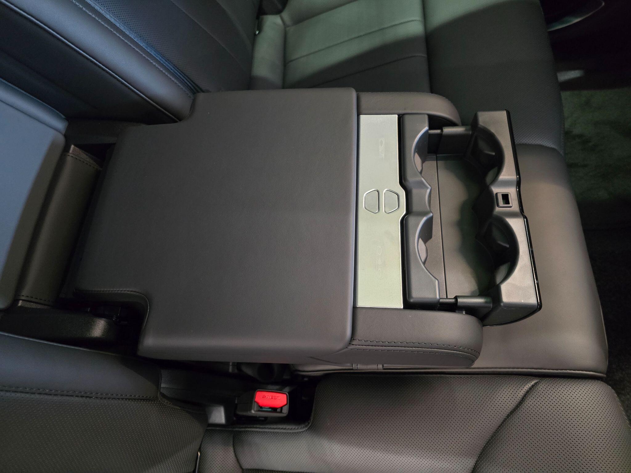 Land Rover Range Rover view 36