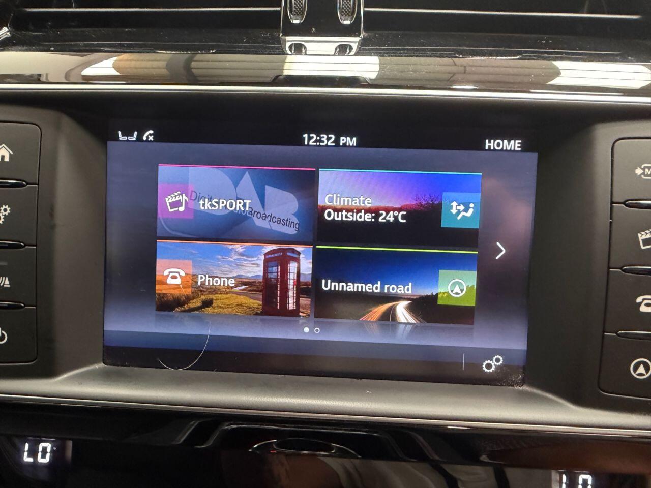 Jaguar Xe view 42