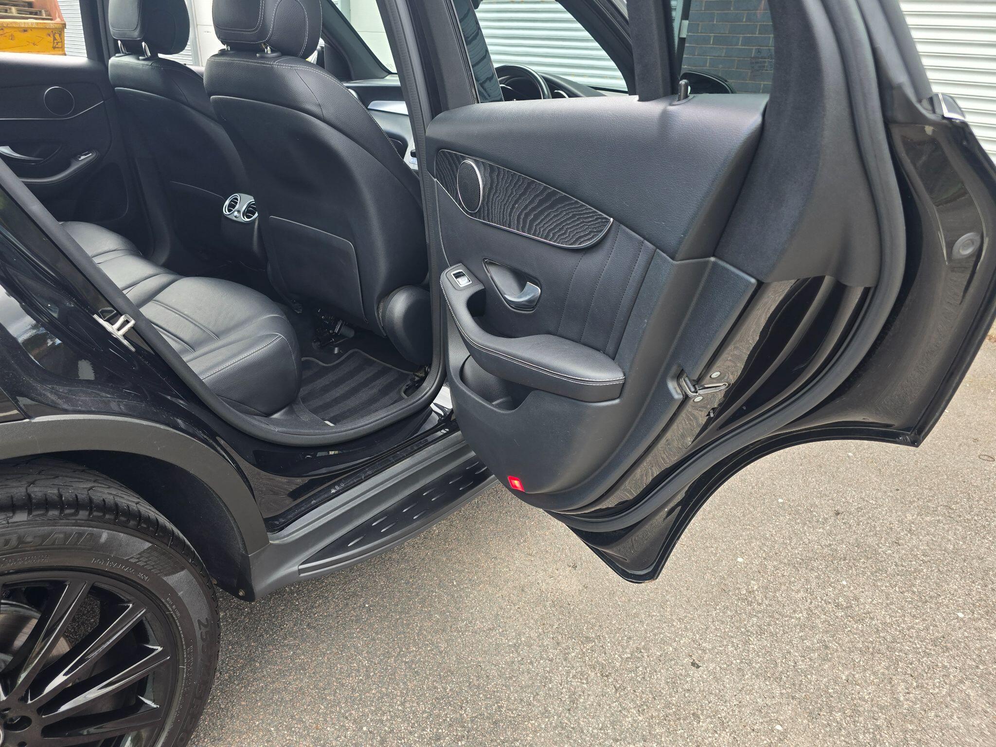 Mercedes-Benz GLC view 61