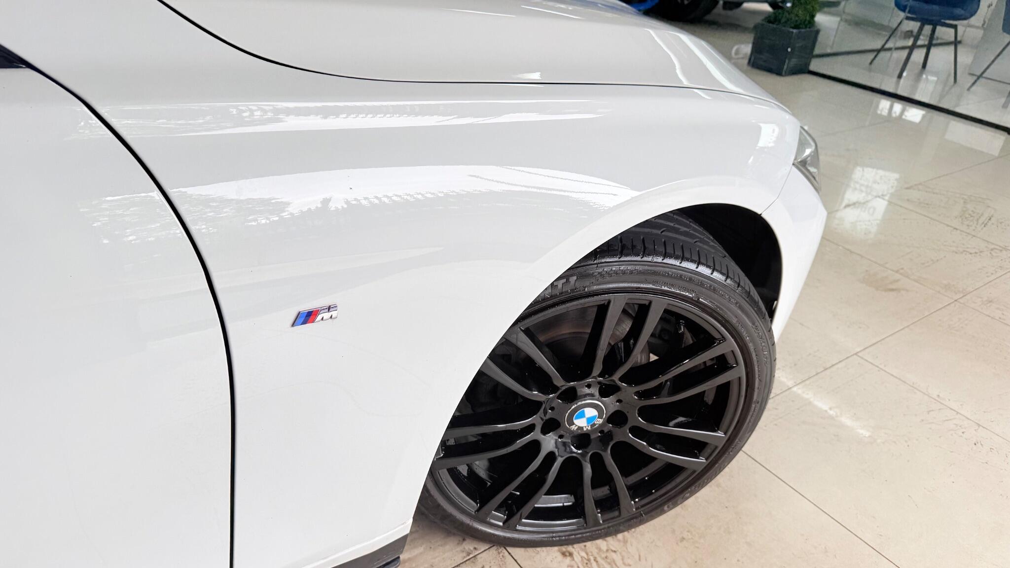 BMW 3 Series view 23